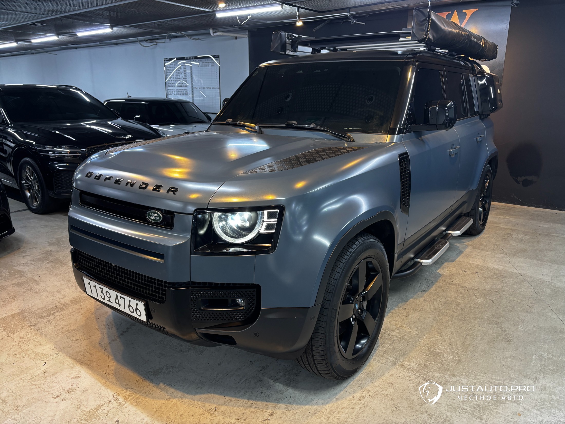 Автомобиль Land Rover Defender