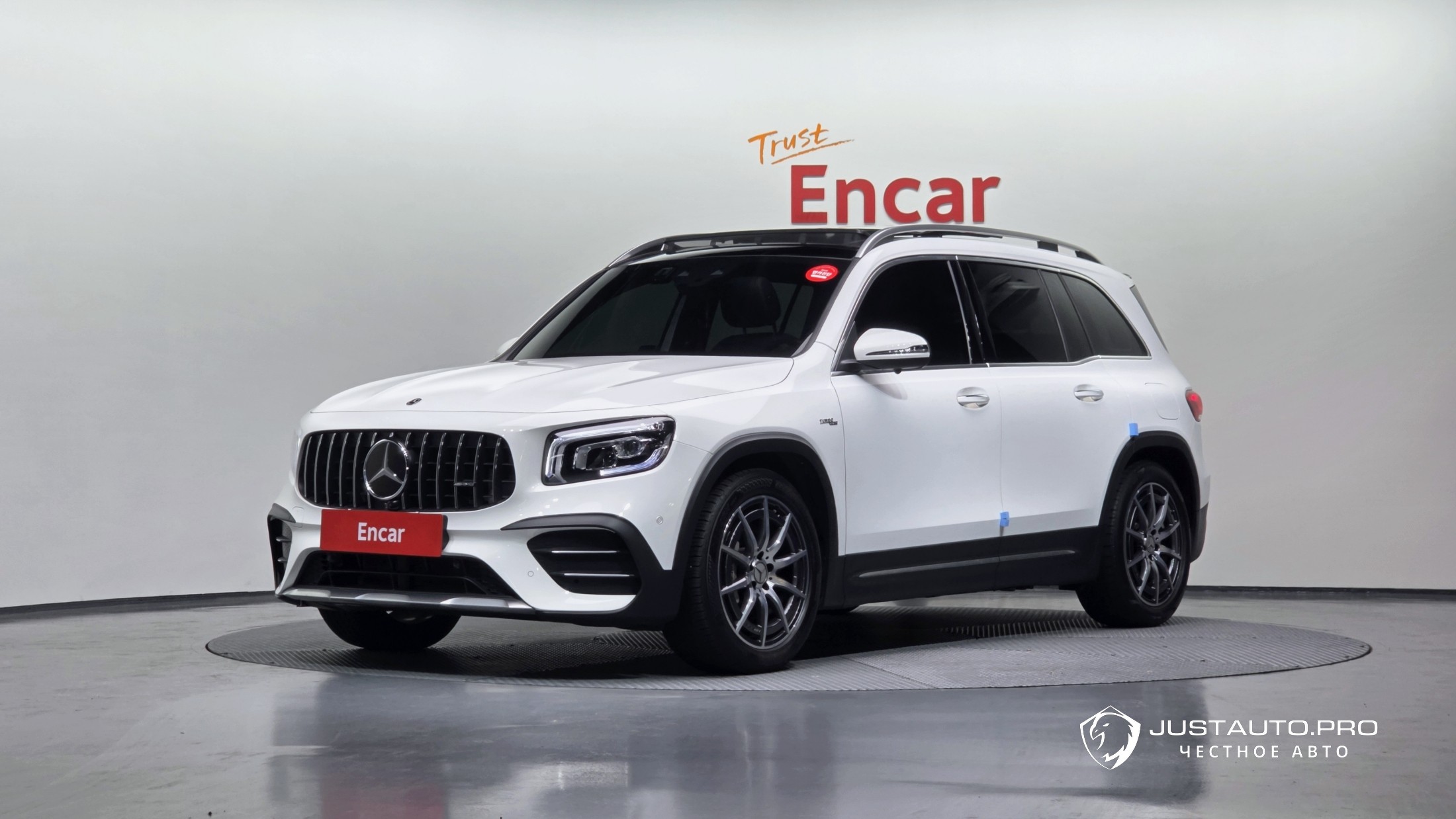 Автомобиль Mercedes-Benz GLB-Class