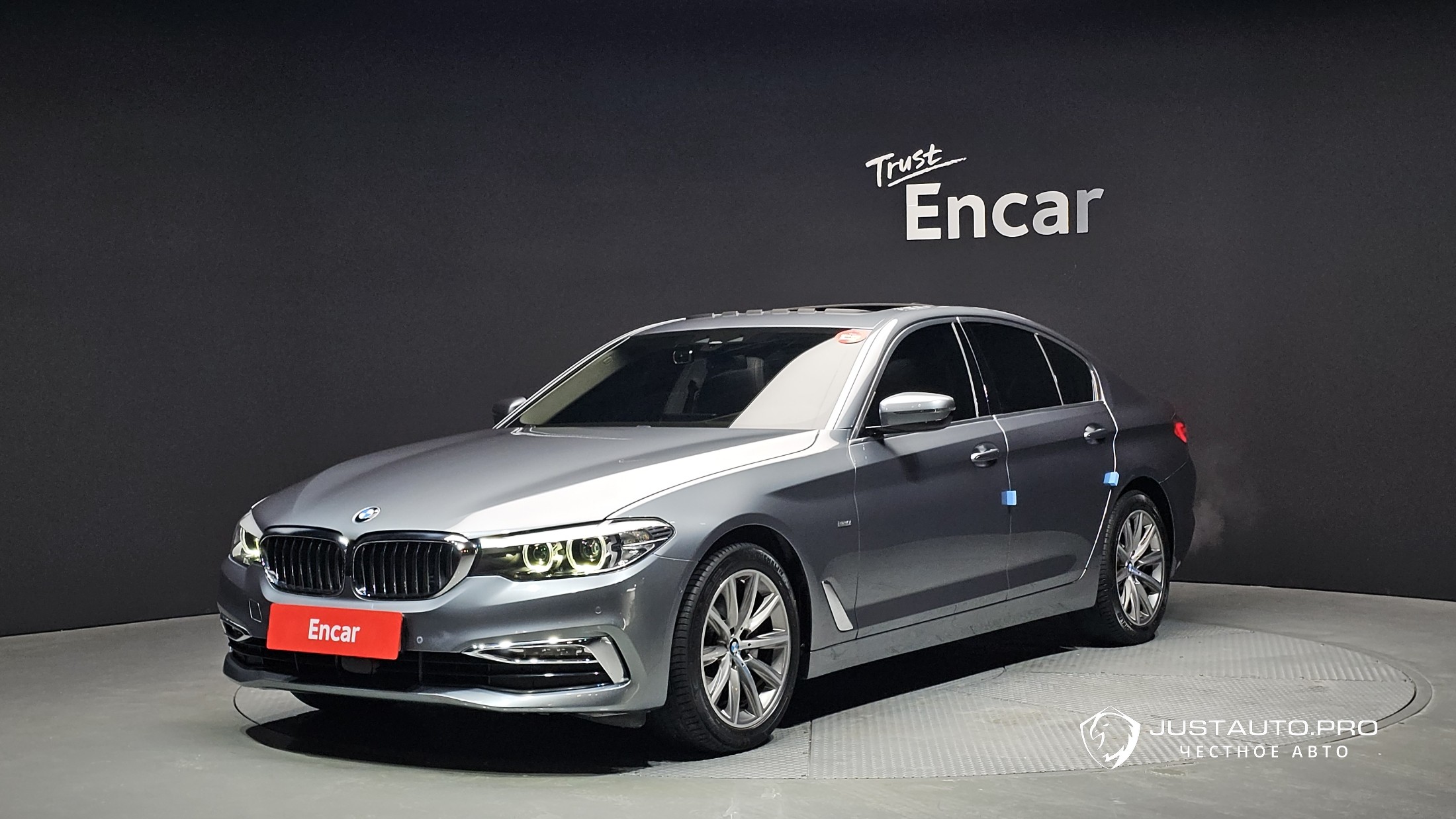 Автомобиль BMW 5-Series