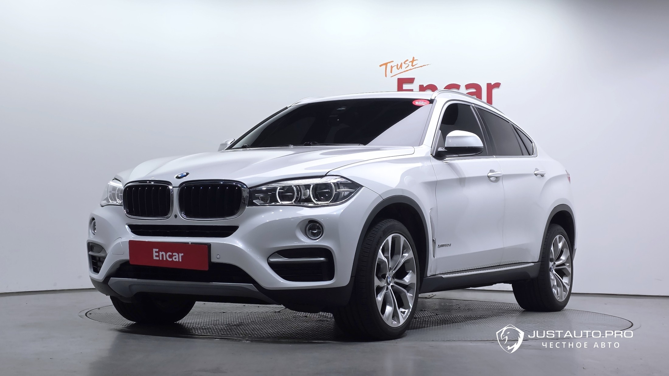 Автомобиль BMW X6