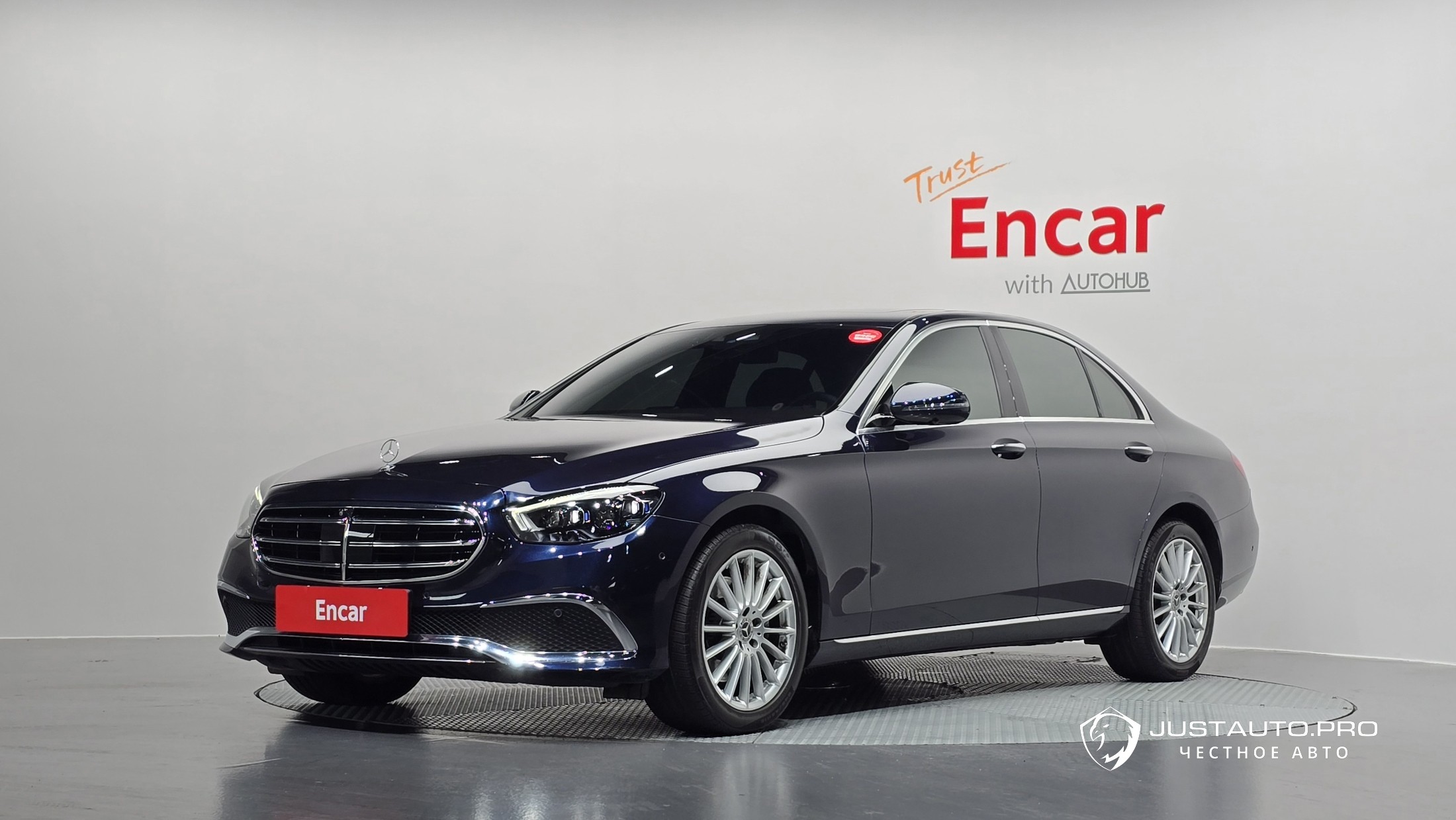 Автомобиль Mercedes-Benz E-Class