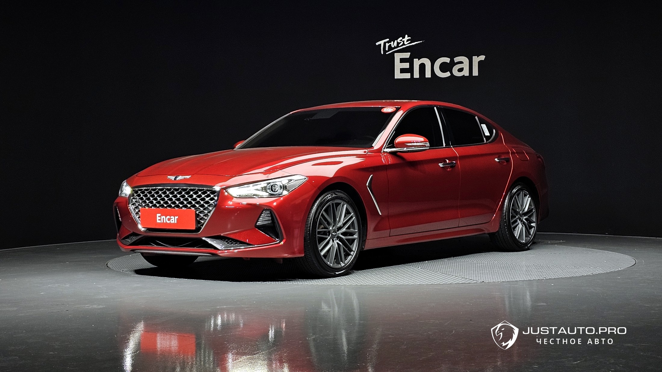 Автомобиль Genesis G70