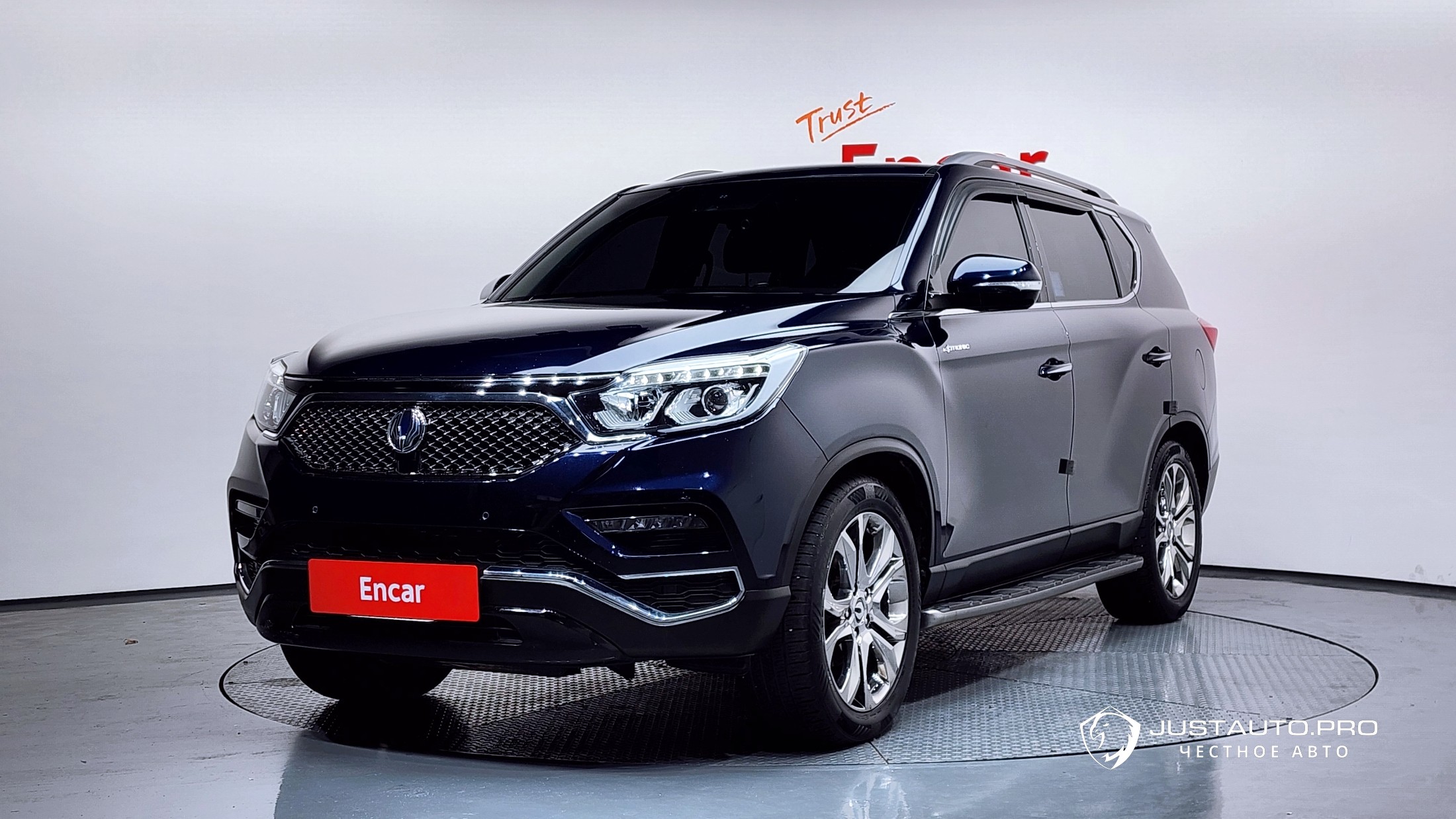 Автомобиль KG_Mobility_Ssangyong Rexton