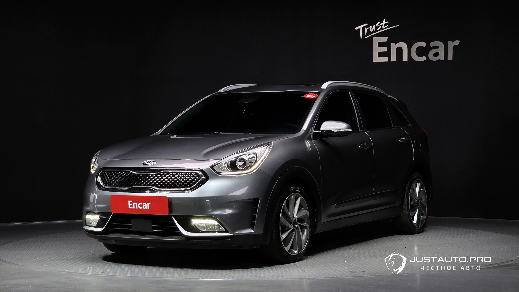 Автомобиль Kia Niro