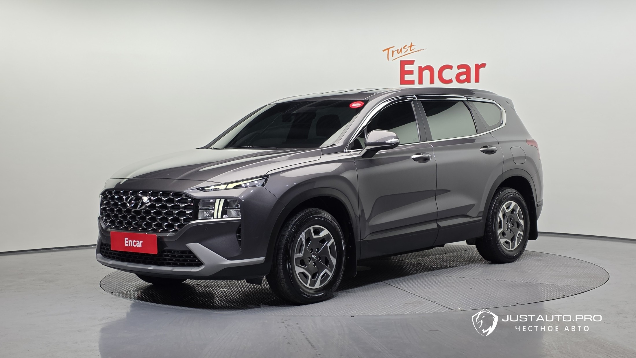 Автомобиль Hyundai Santafe