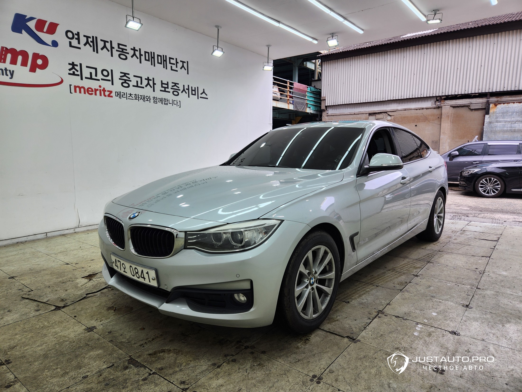 Автомобиль BMW Gran Turismo