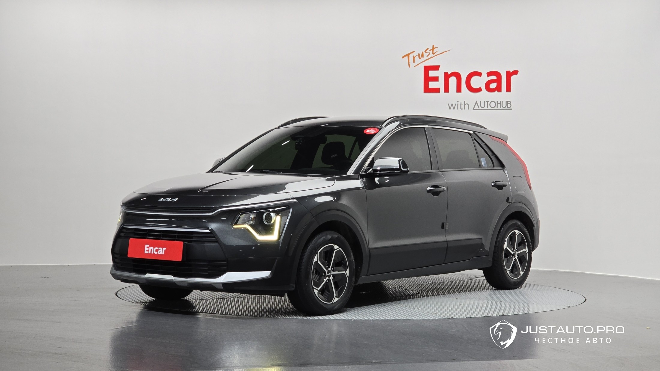 Автомобиль Kia Niro