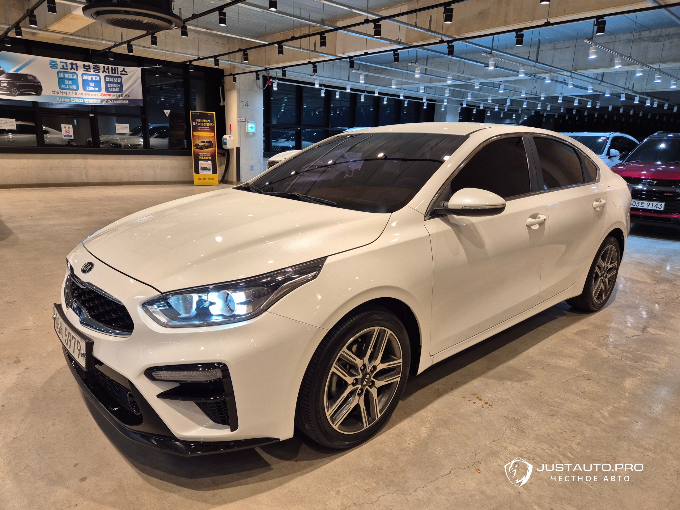 Автомобиль Kia K3