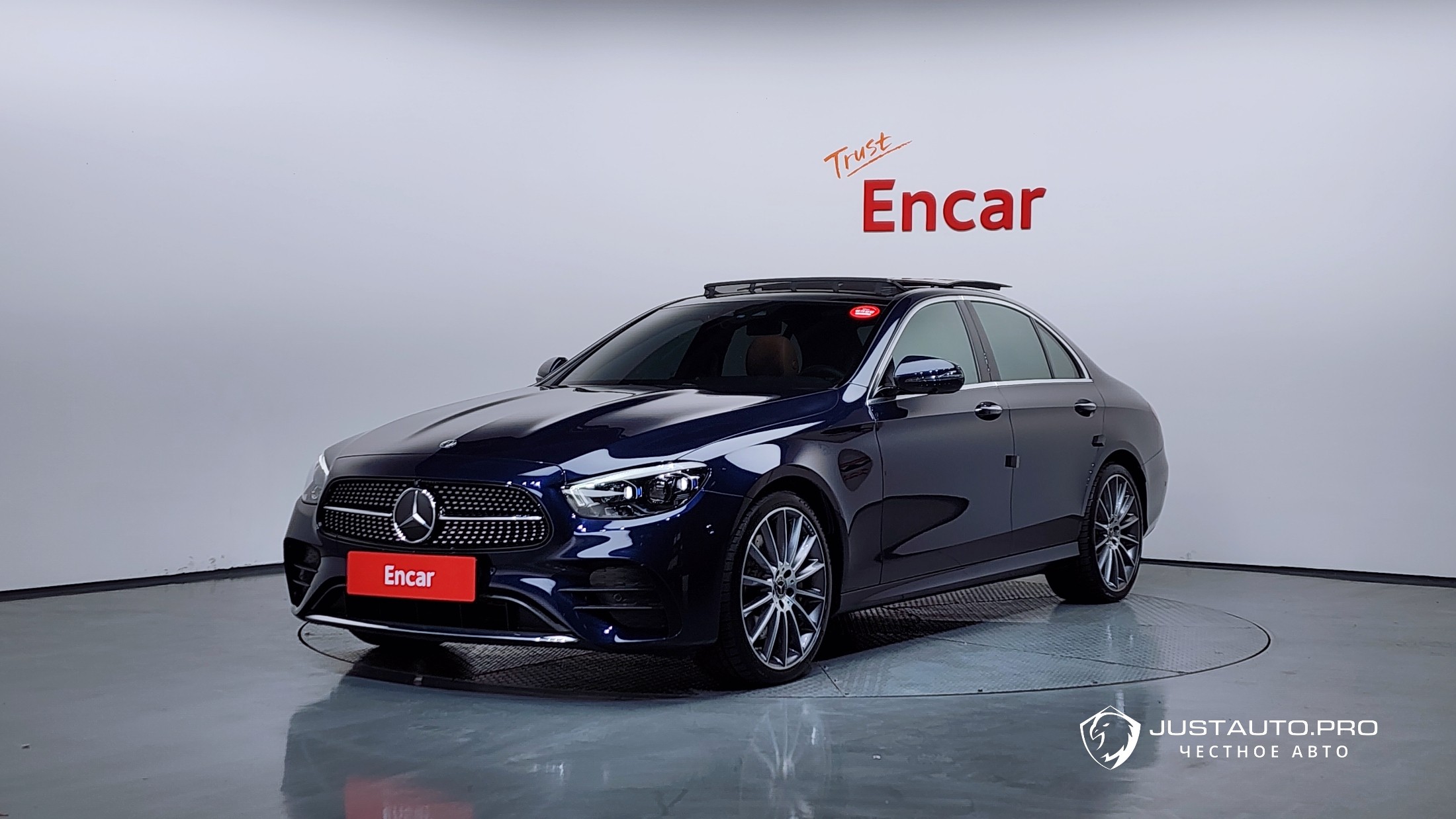 Автомобиль Mercedes-Benz E-Class