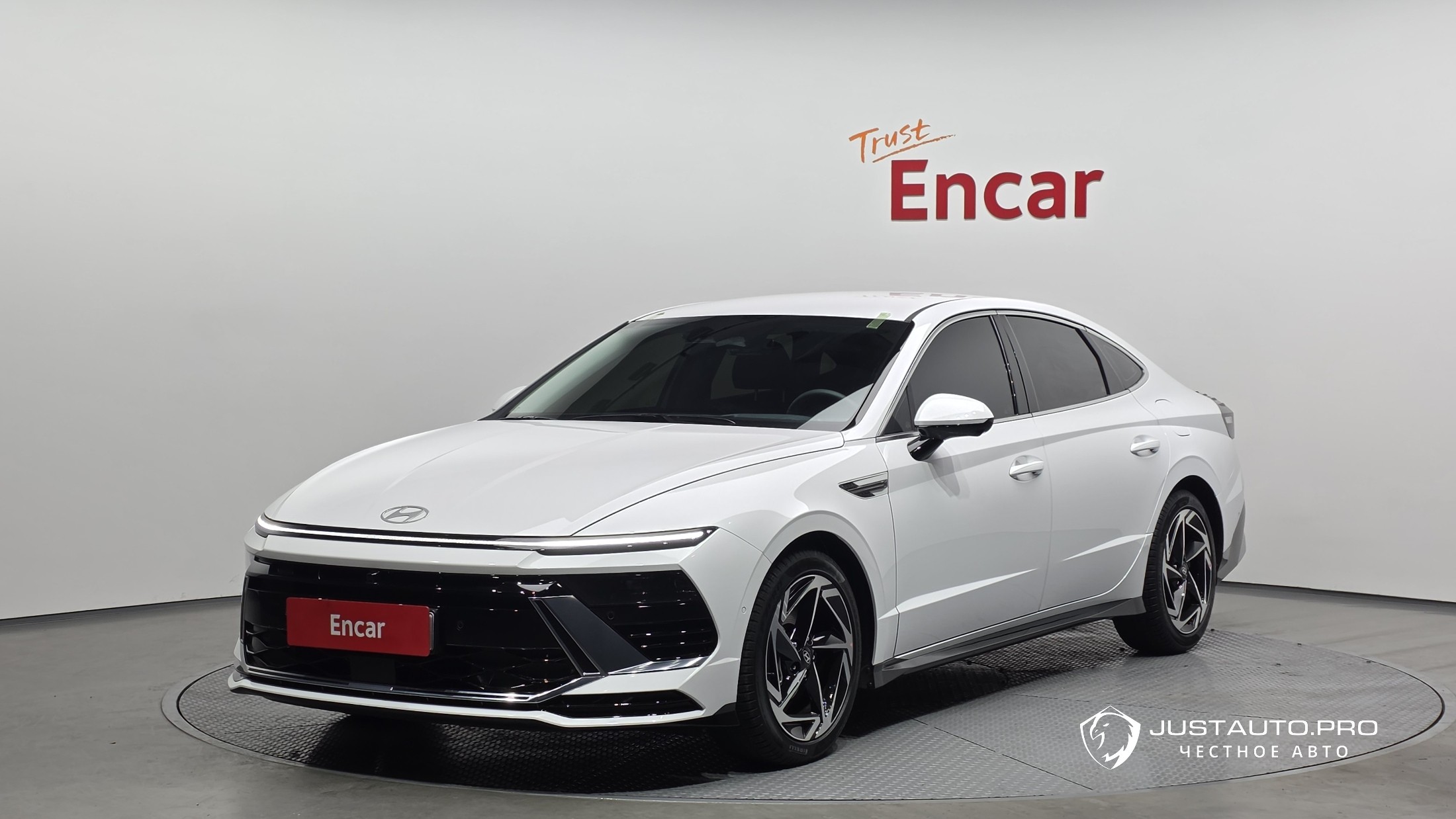 Автомобиль Hyundai Sonata