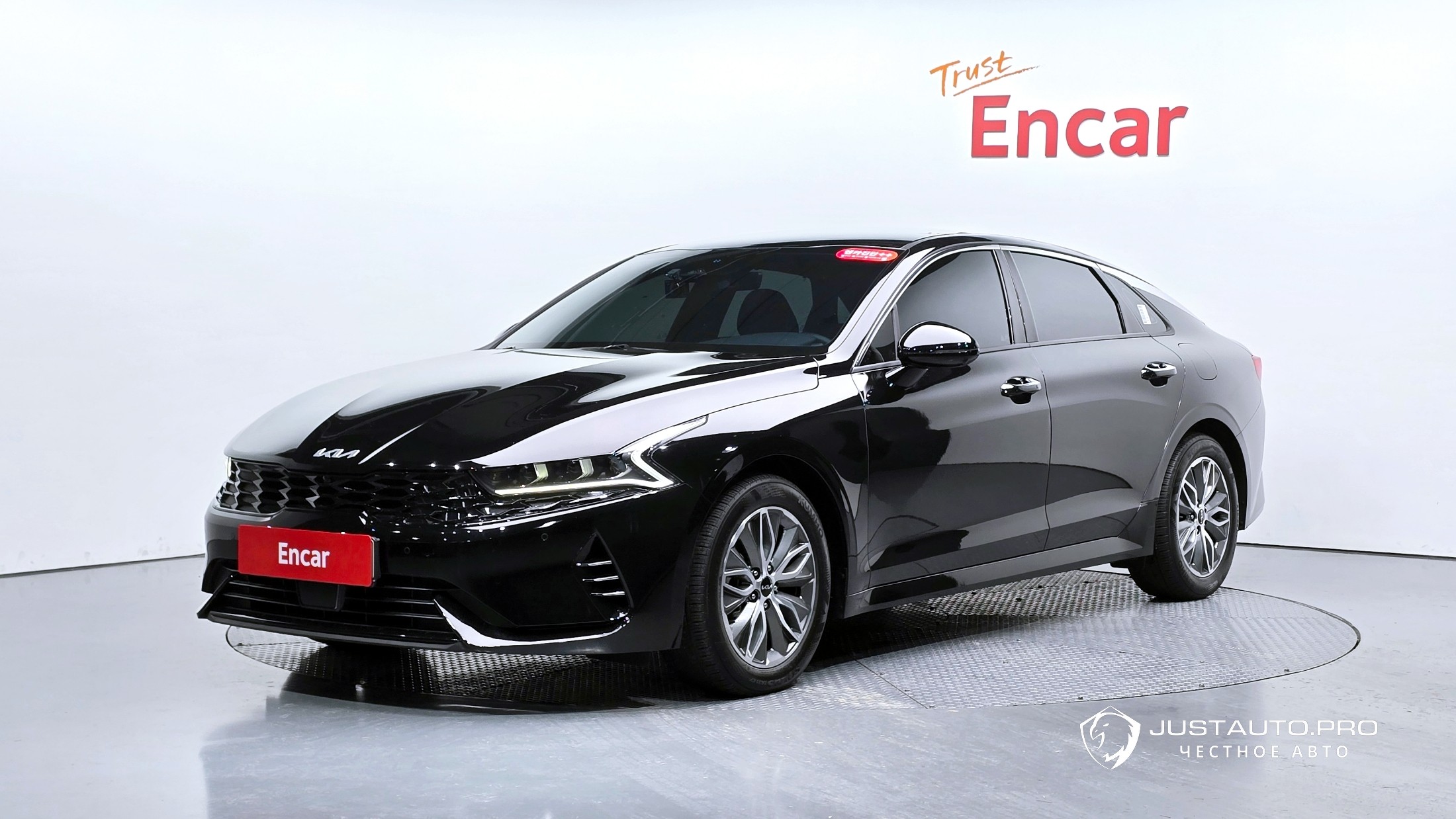 Автомобиль Kia K5