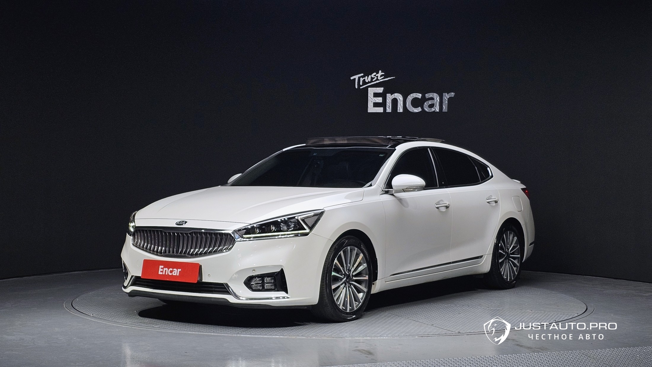Автомобиль Kia K7
