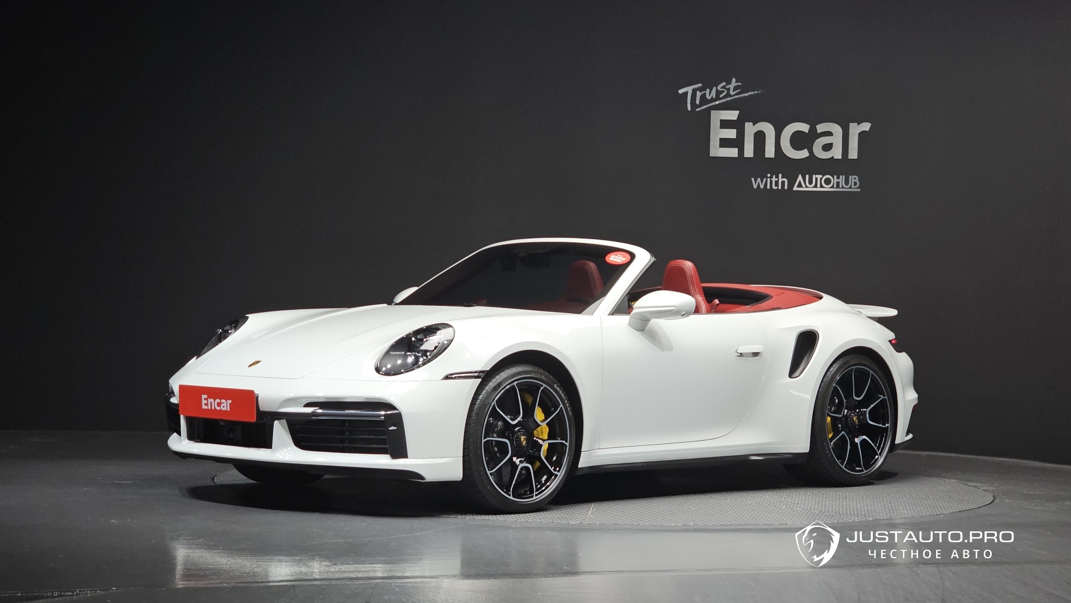 Автомобиль Porsche 911