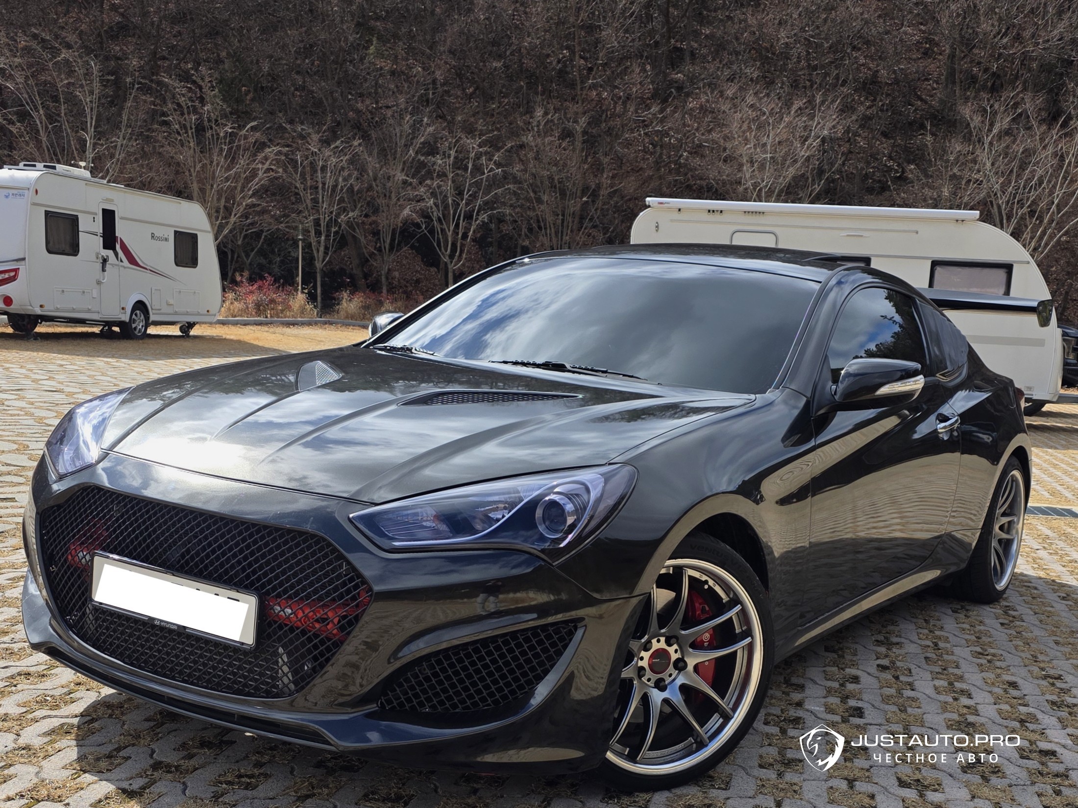 Автомобиль Hyundai Genesis