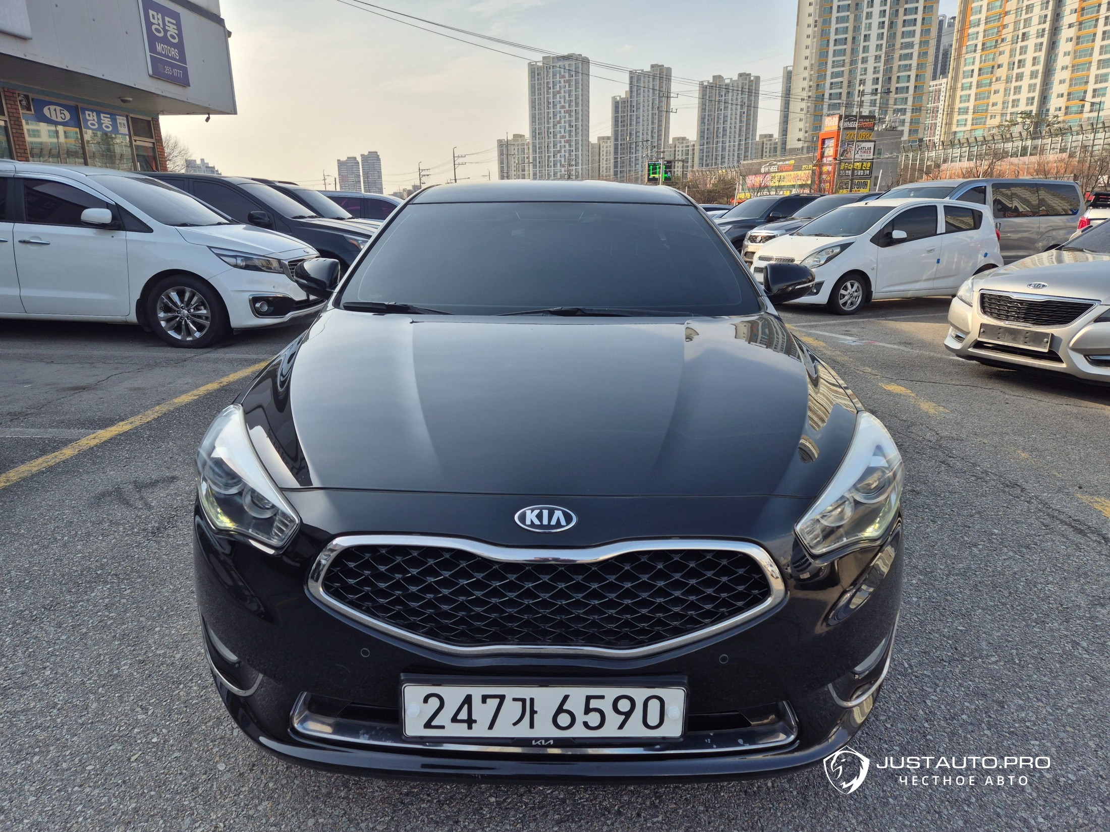 Автомобиль Kia K7