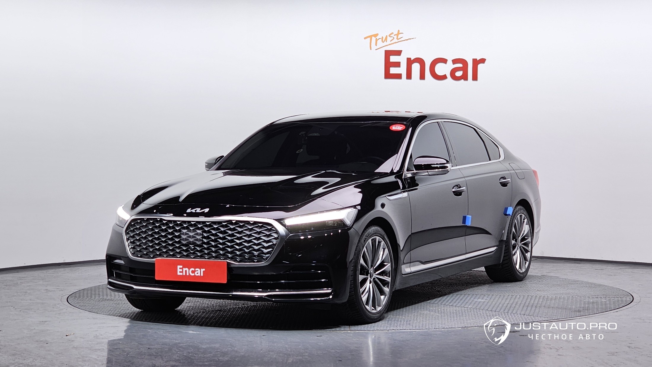 Автомобиль Kia K9