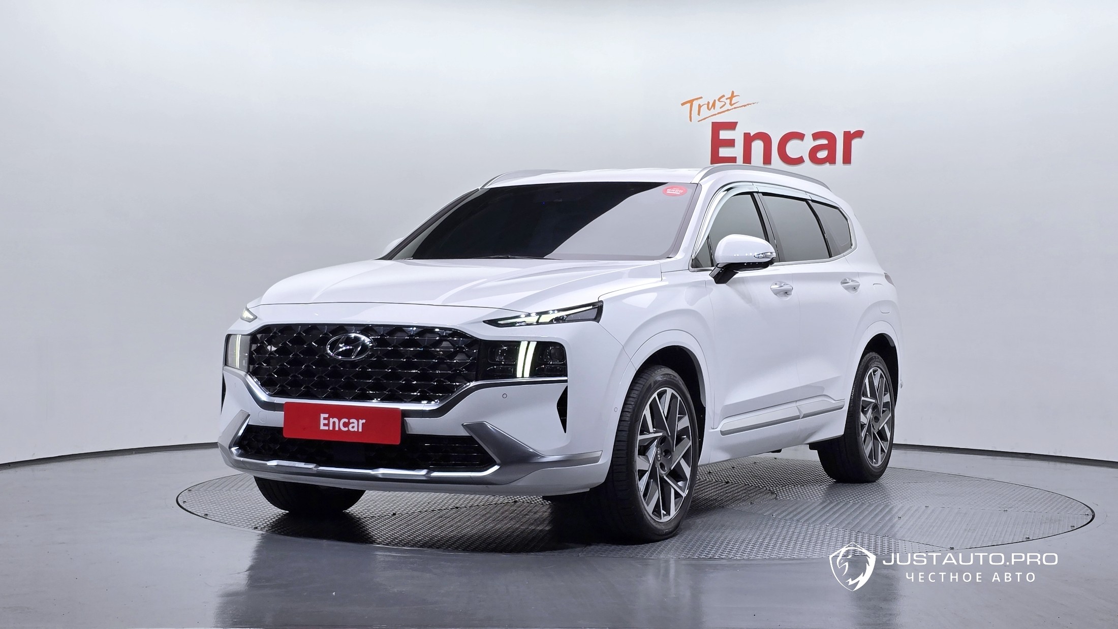 Автомобиль Hyundai Santafe