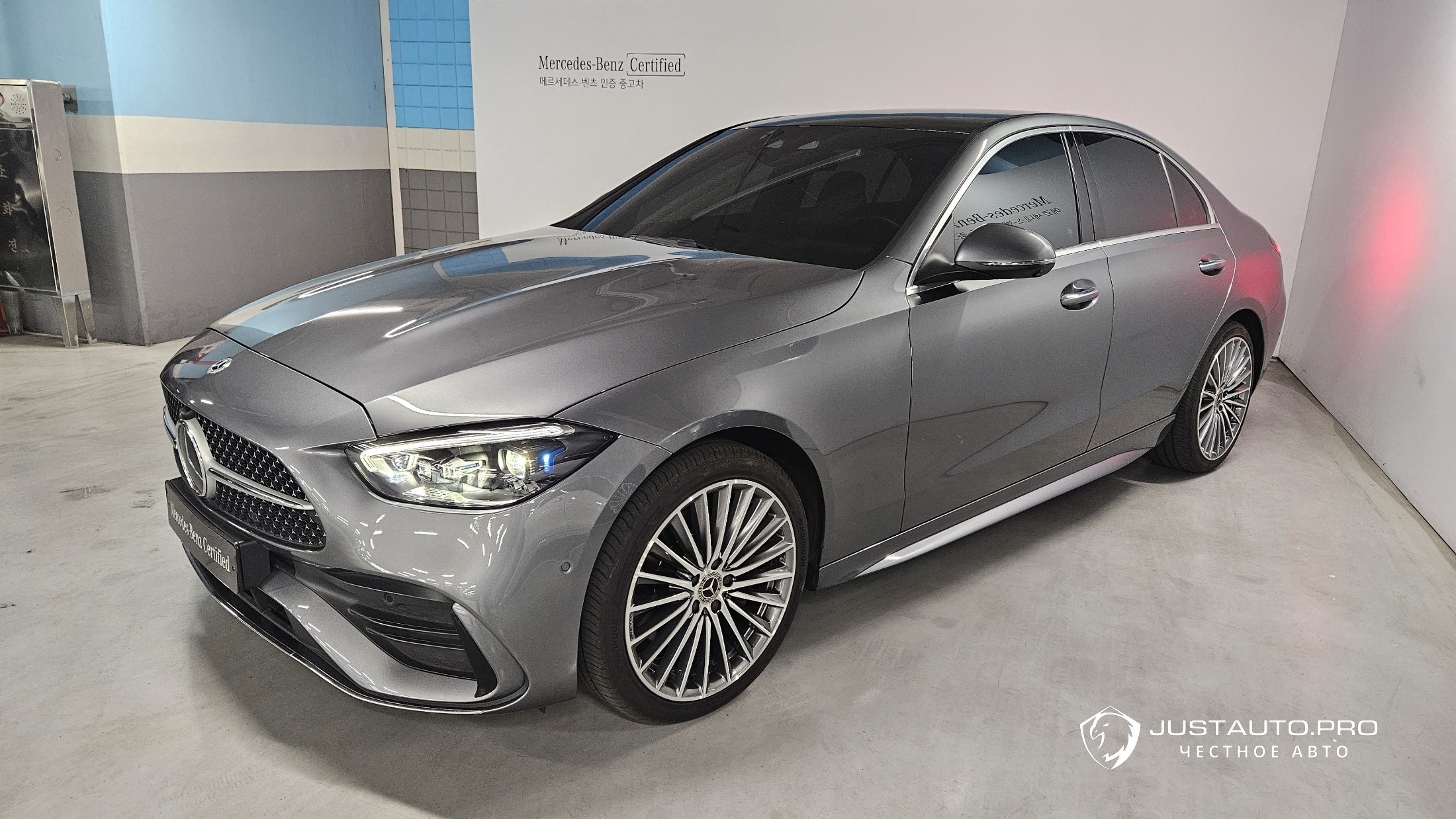 Автомобиль Mercedes-Benz C-Class