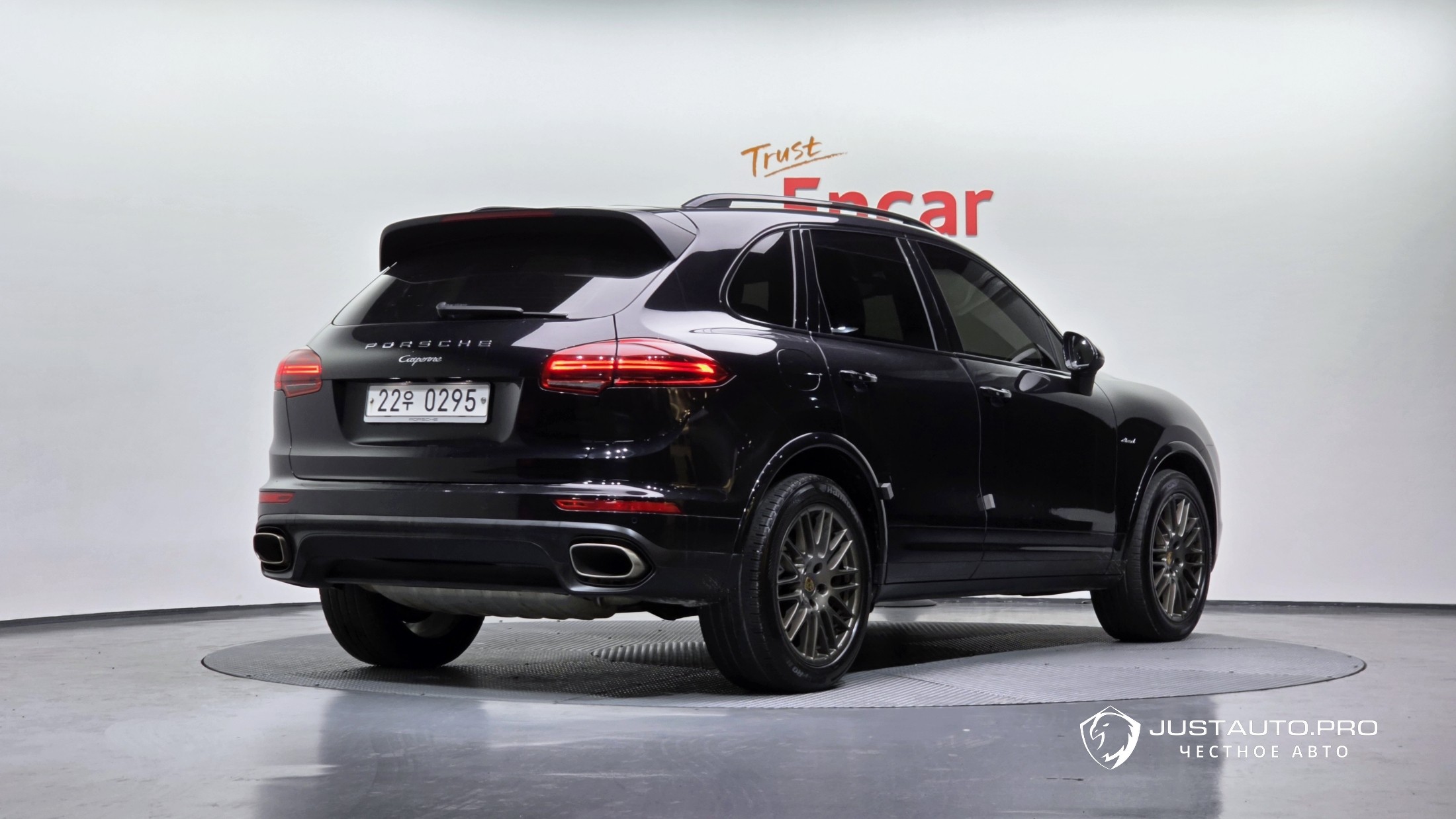Автомобиль Porsche Cayenne
