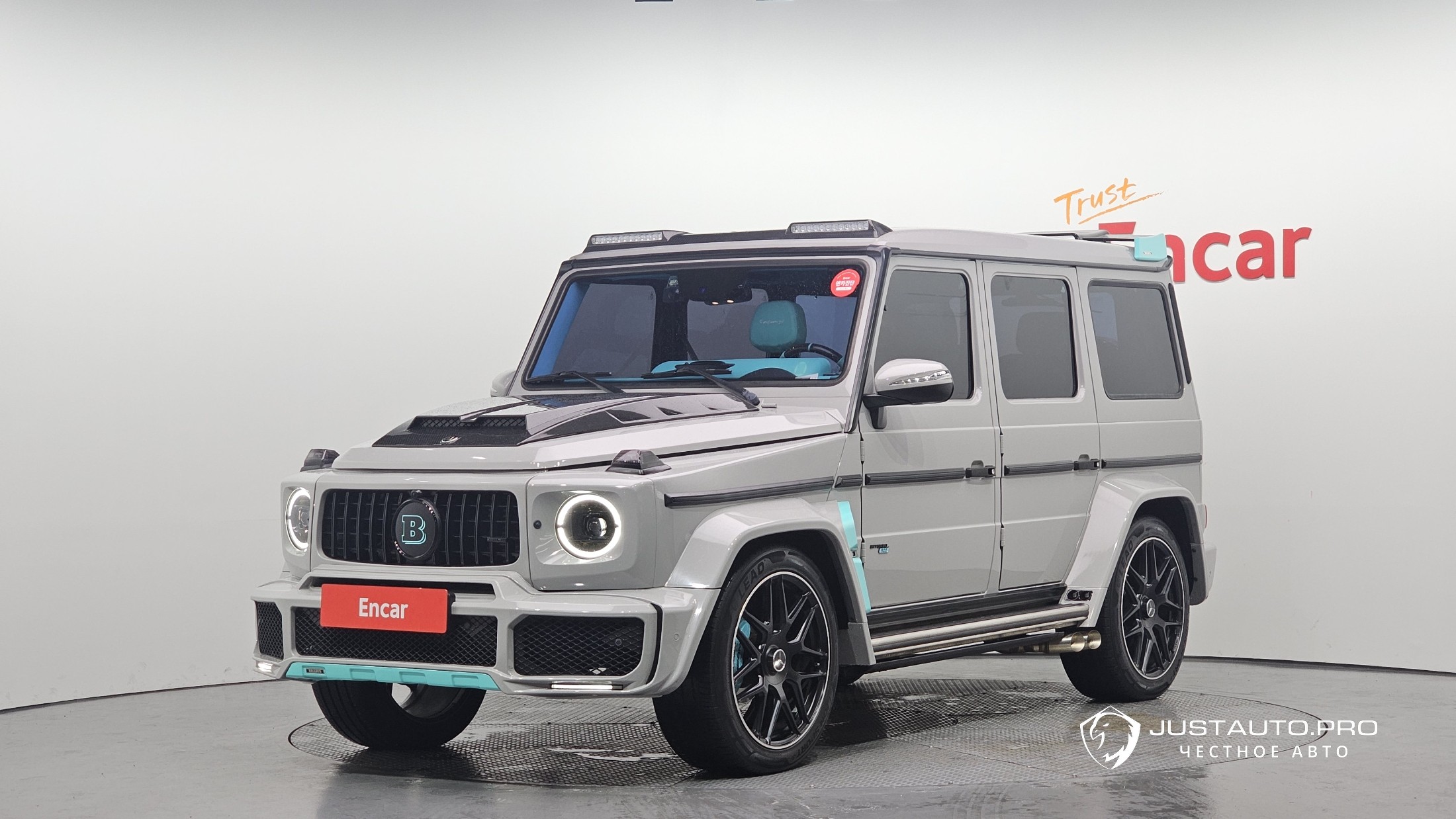 Автомобиль Mercedes-Benz G-Class