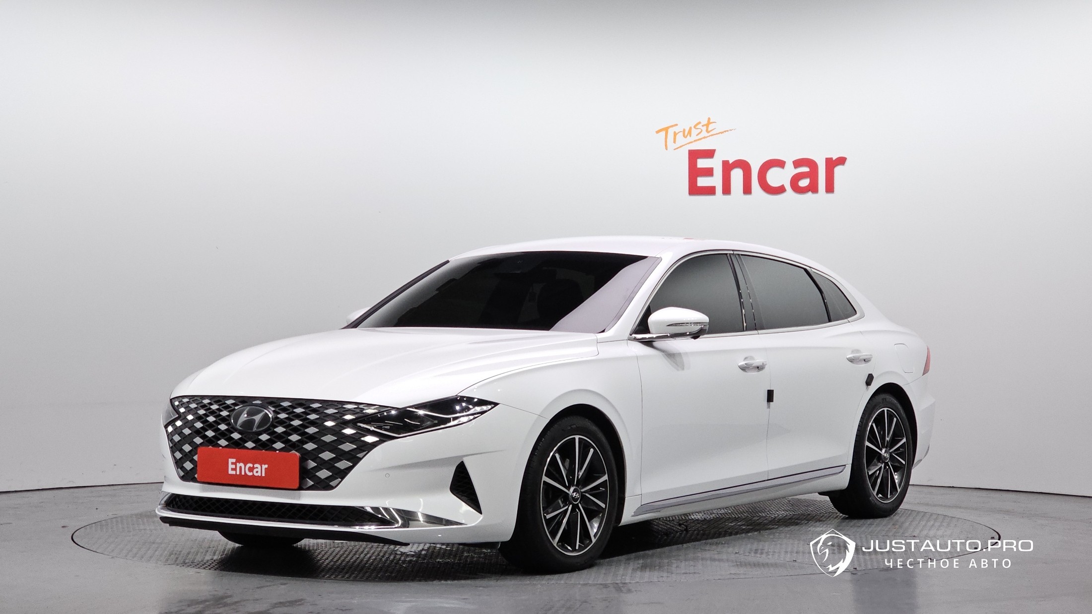 Автомобиль Hyundai Grandeur