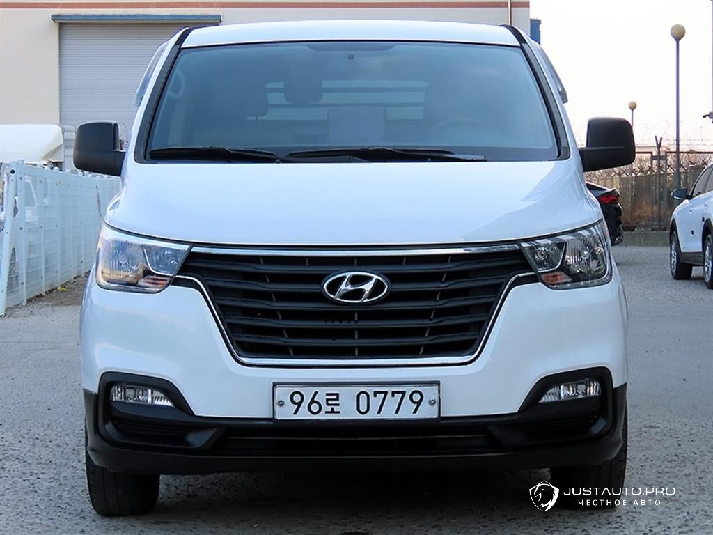 Автомобиль Hyundai Starex
