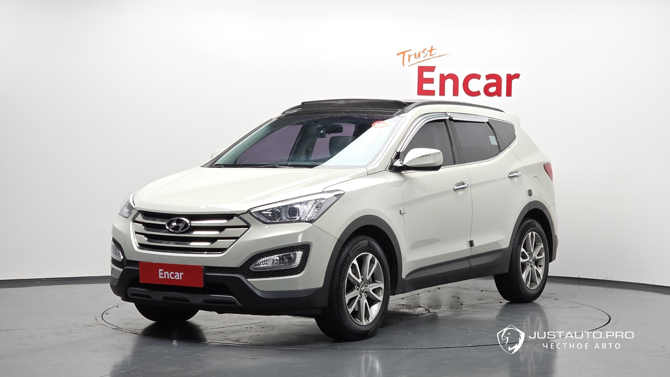 Автомобиль Hyundai Santafe