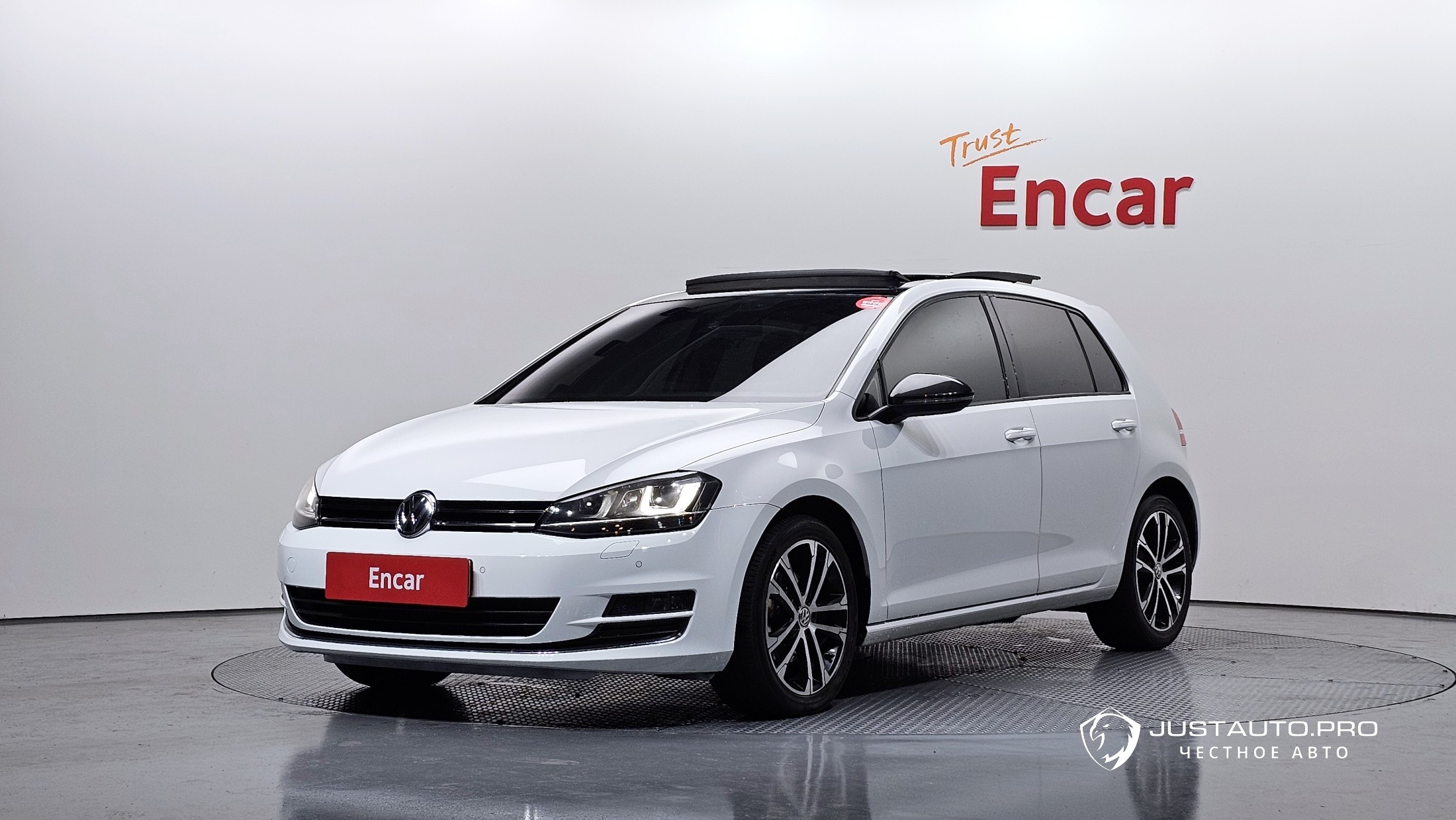 Автомобиль Volkswagen Golf