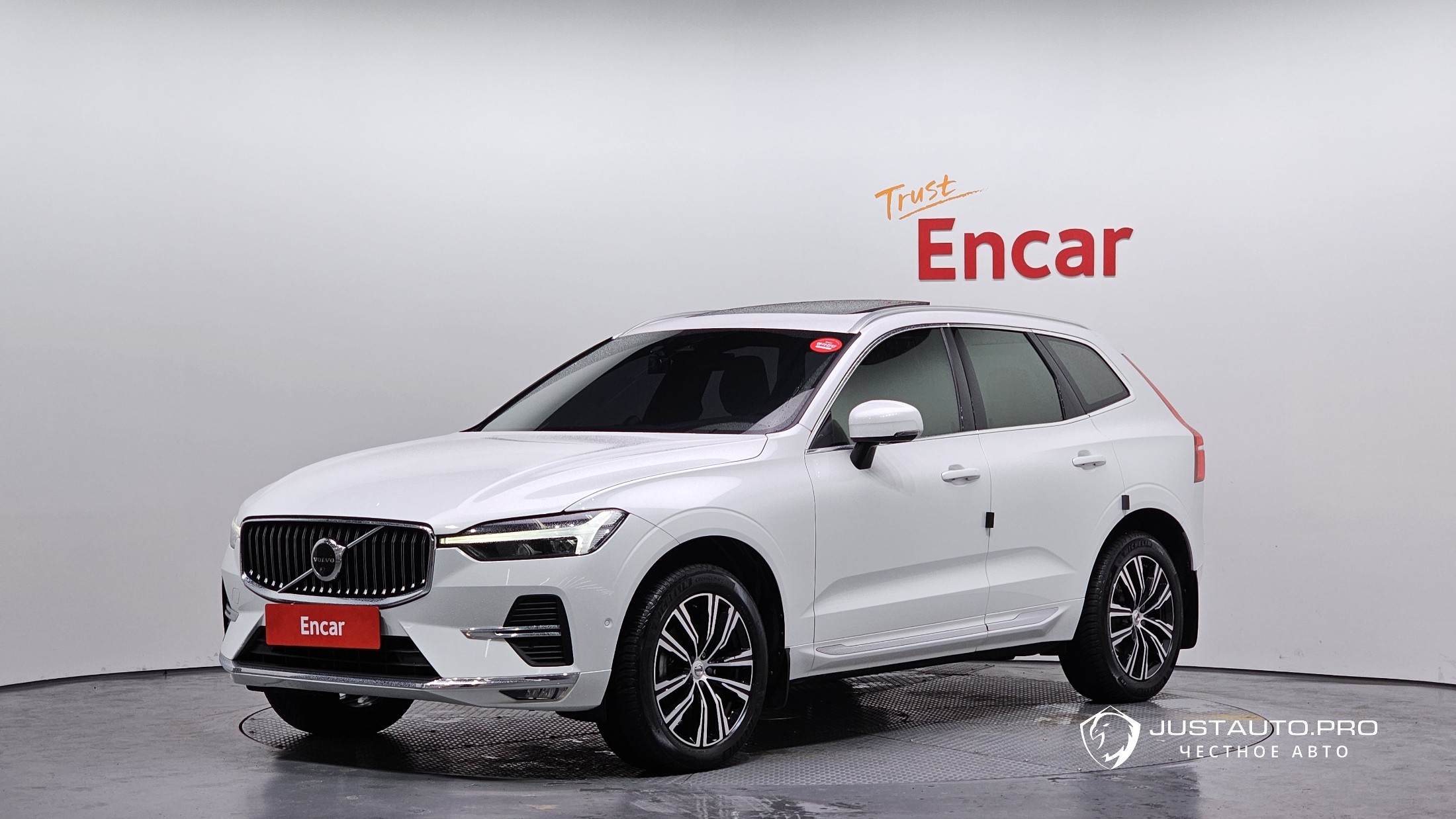 Автомобиль Volvo XC60