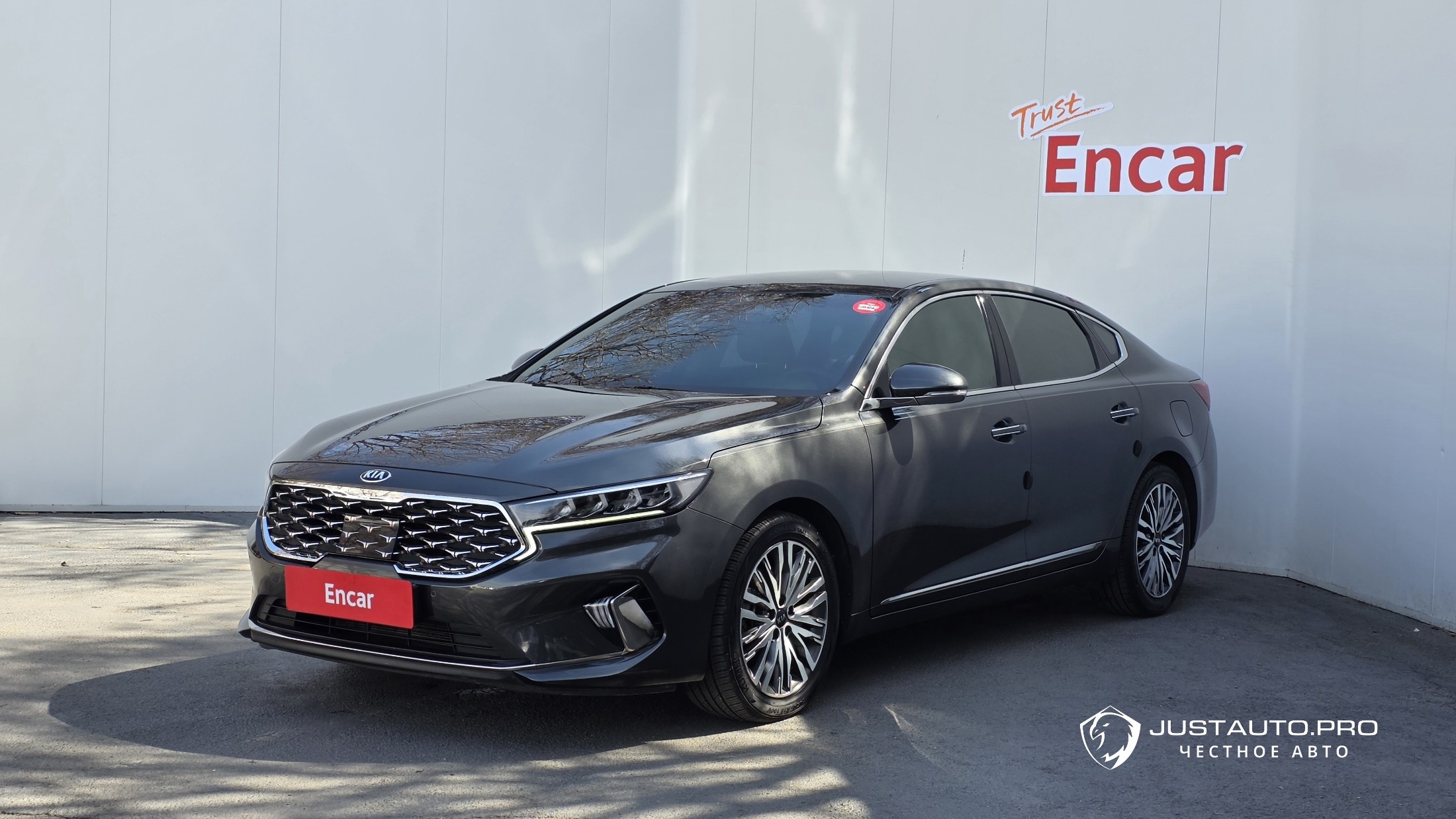 Автомобиль Kia K7