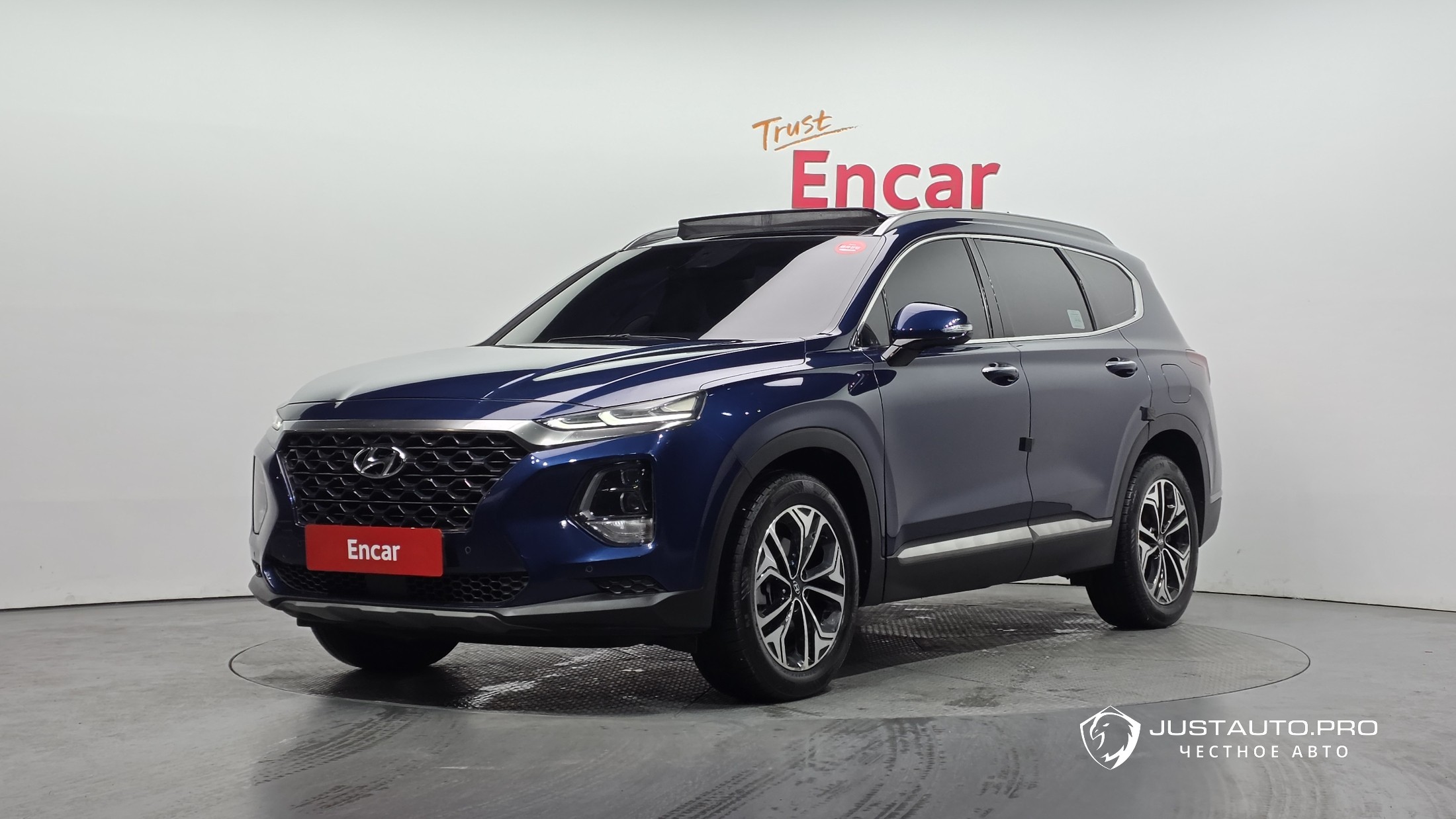 Автомобиль Hyundai Santafe