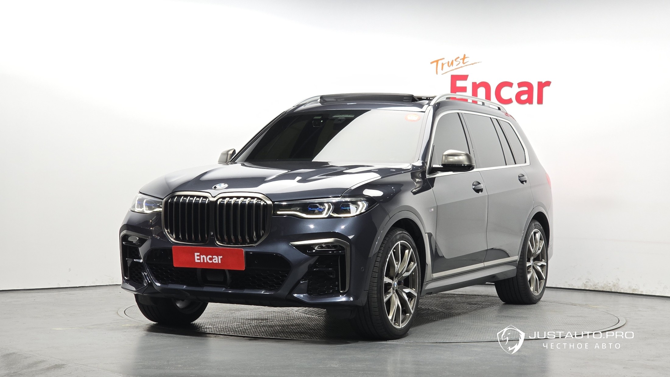 Автомобиль BMW X7