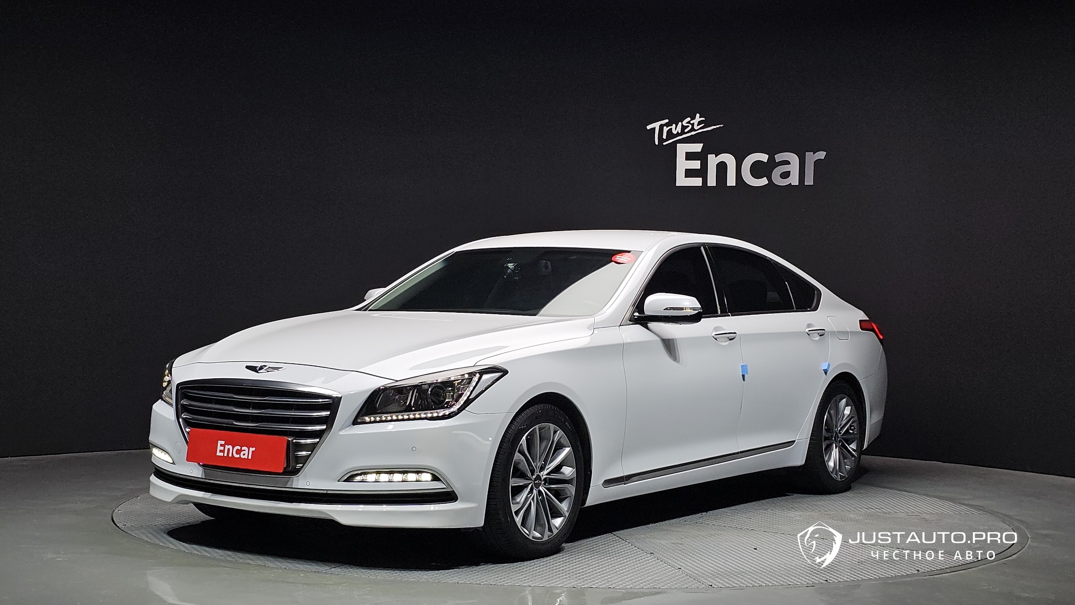 Автомобиль Hyundai Genesis