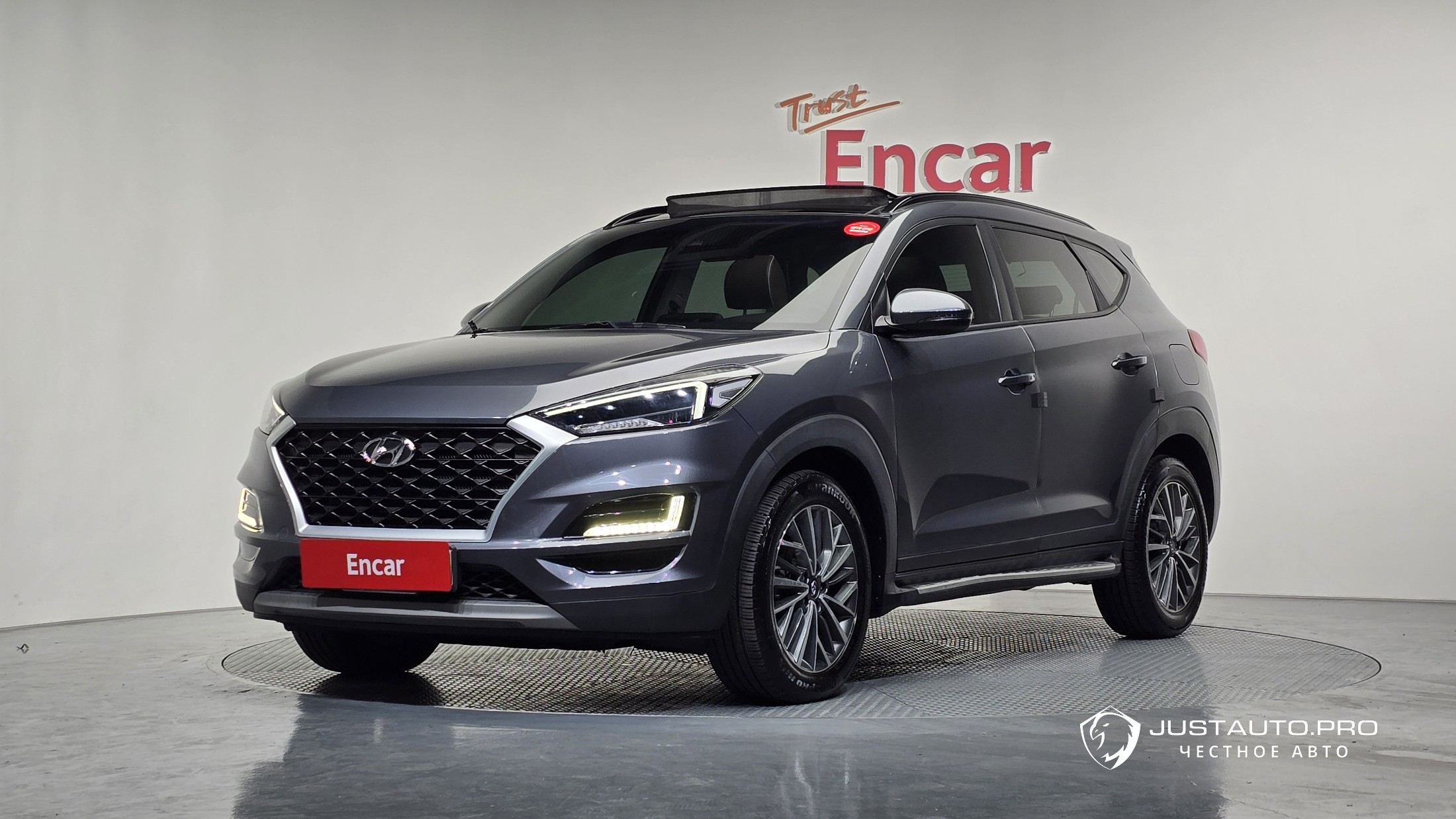 Автомобиль Hyundai Tucson