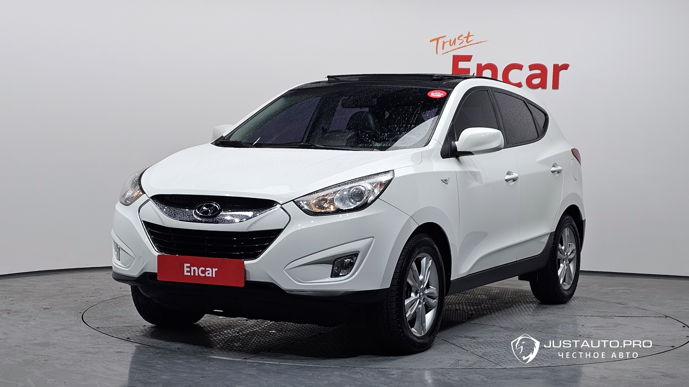 Автомобиль Hyundai Tucson