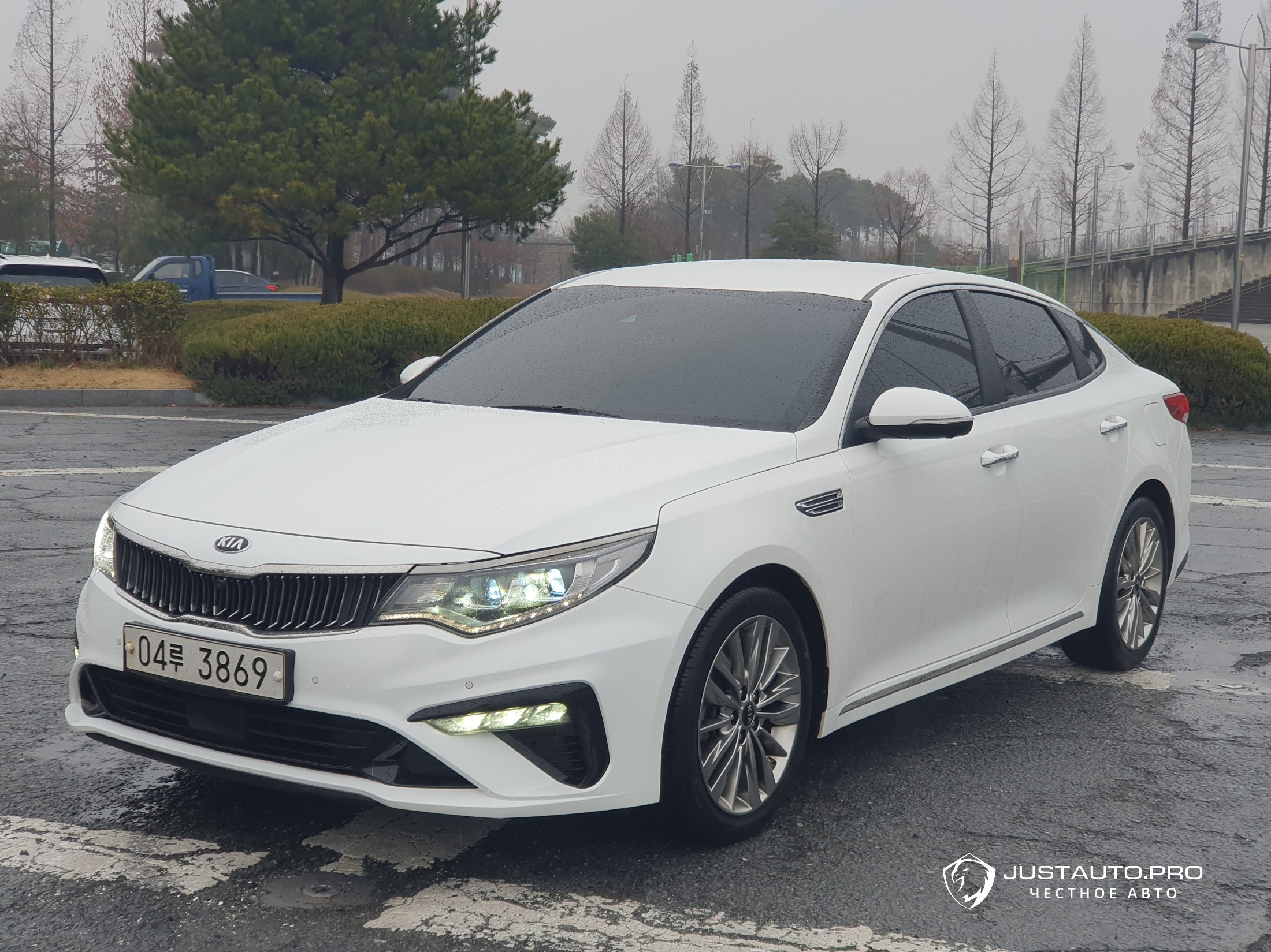 Автомобиль Kia K5