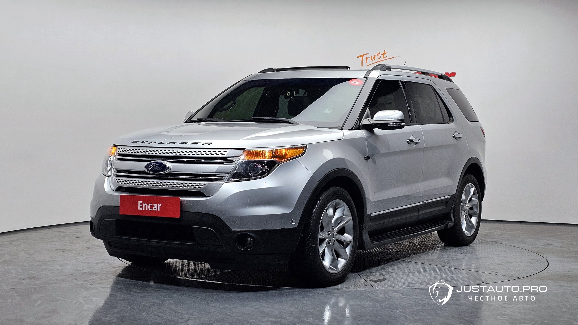 Автомобиль Ford Explorer