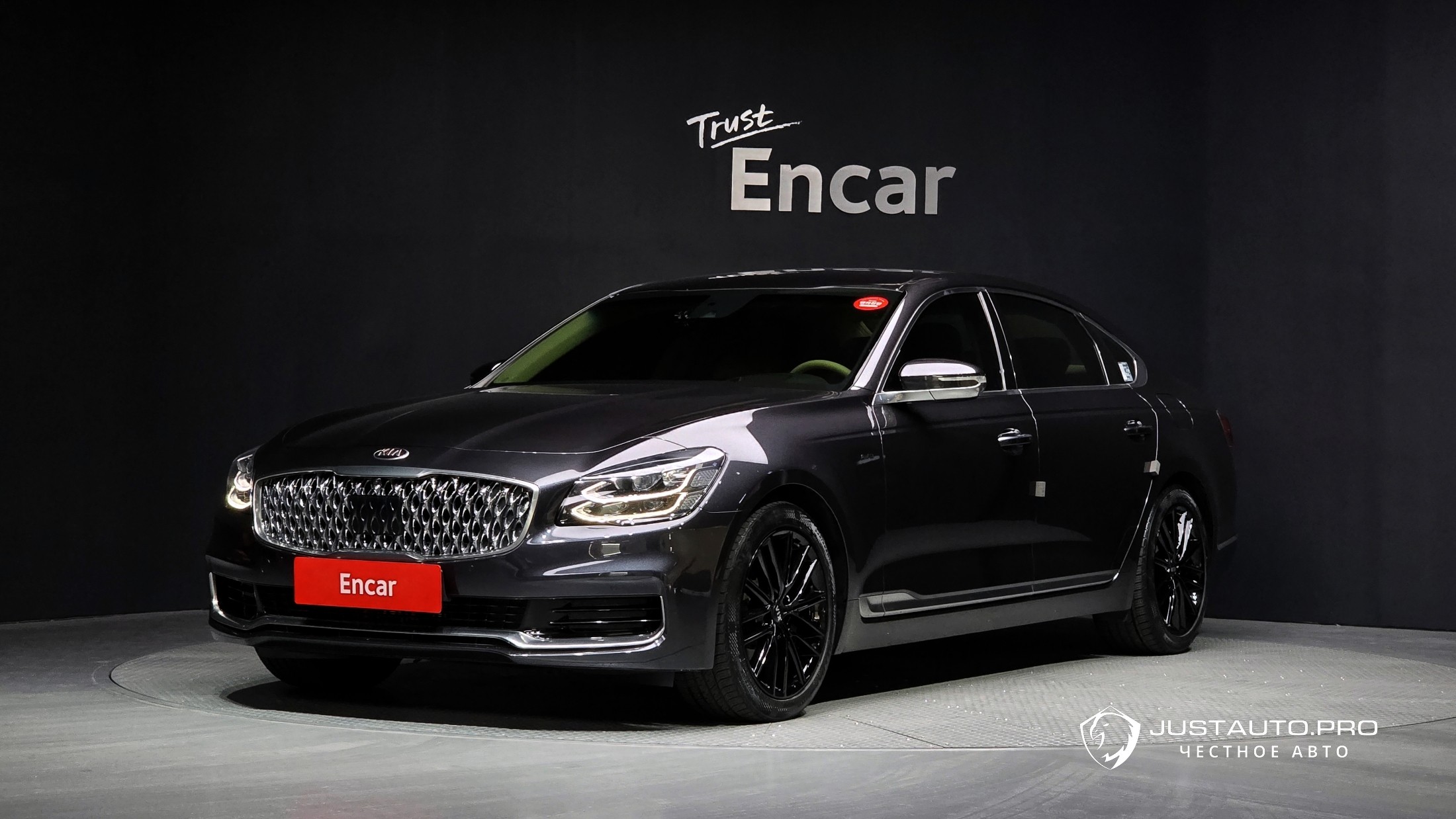 Автомобиль Kia K9