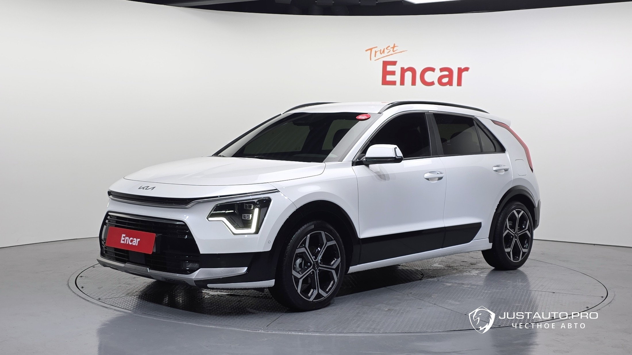 Автомобиль Kia Niro