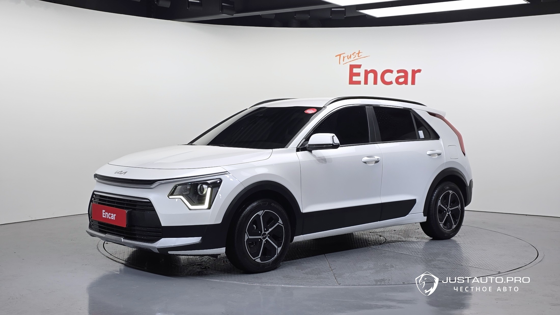 Автомобиль Kia Niro