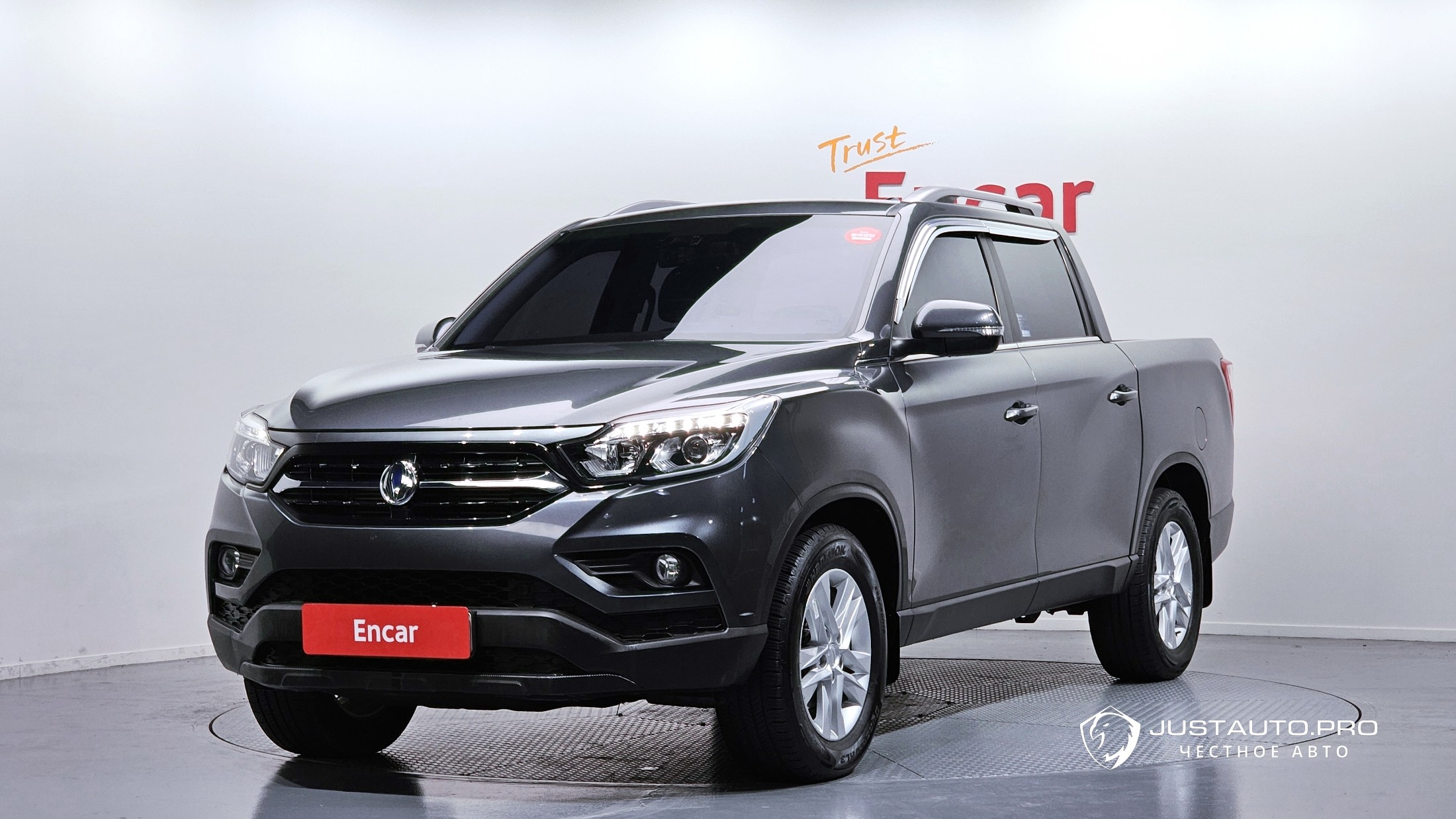 Автомобиль KG_Mobility_Ssangyong Rexton