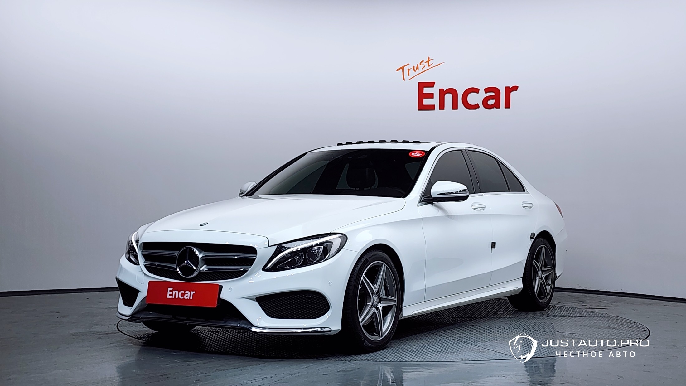 Автомобиль Mercedes-Benz C-Class