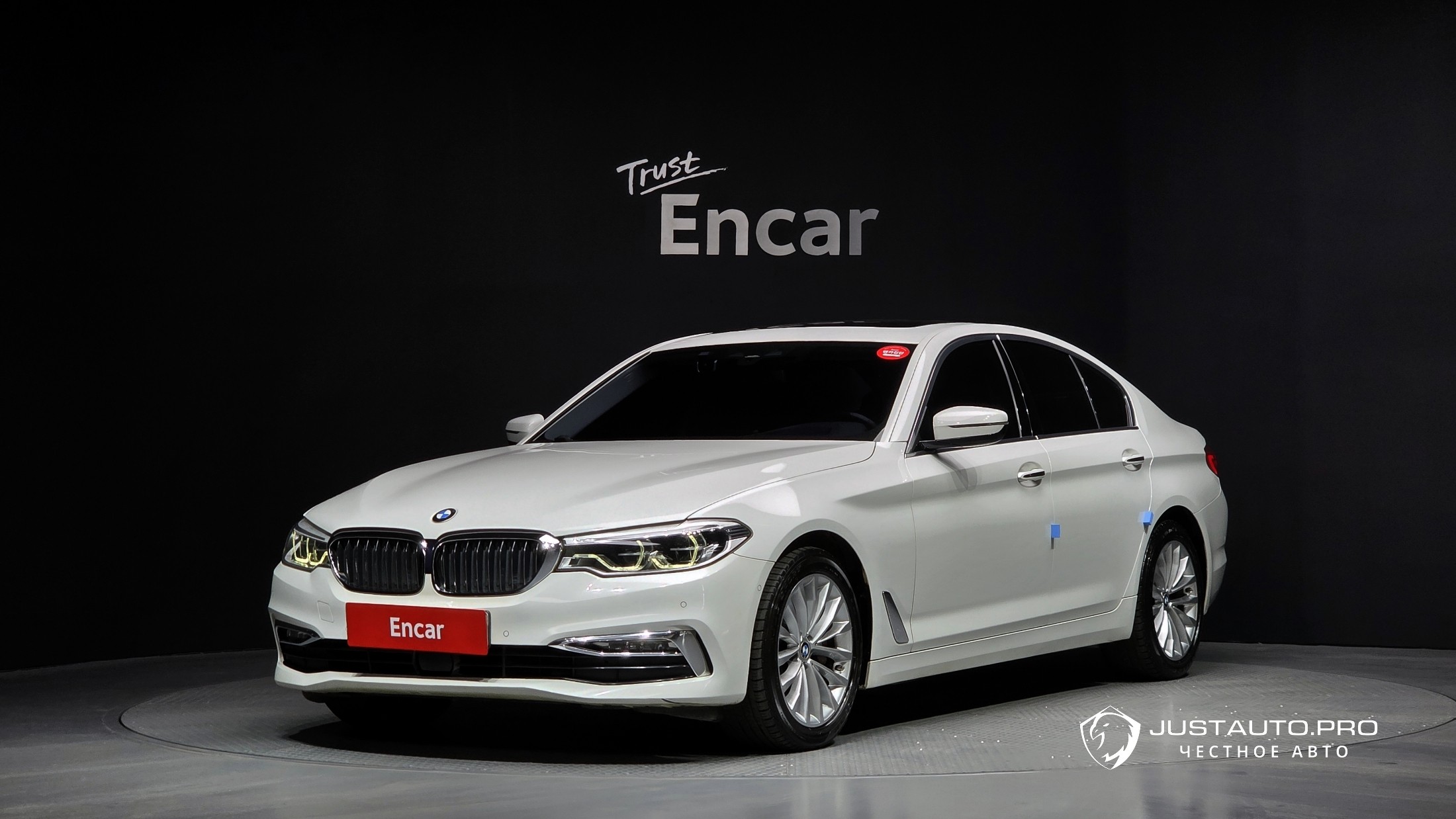 Автомобиль BMW 5-Series