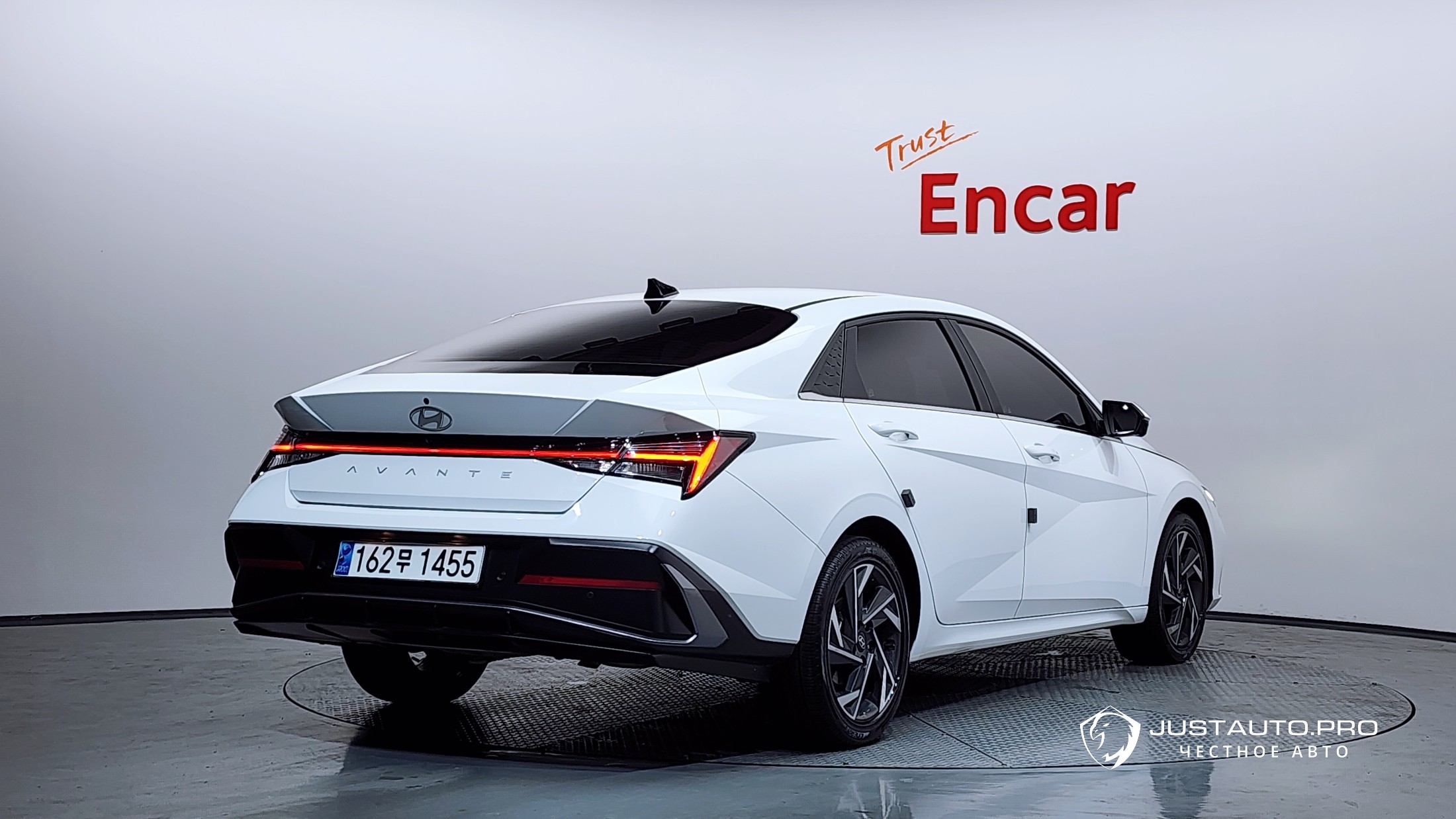 Автомобиль Hyundai AVANTE