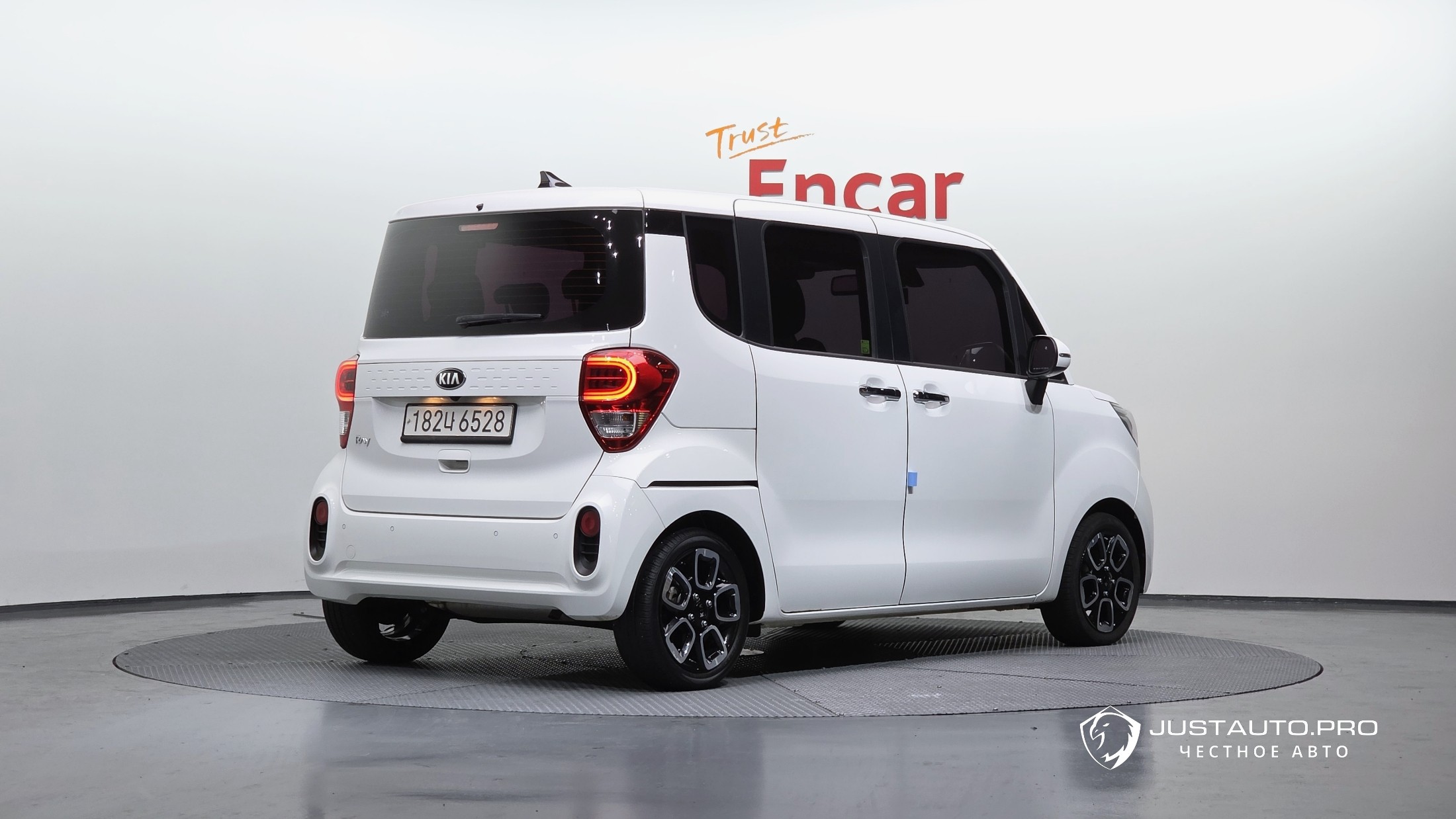 Автомобиль Kia RAY