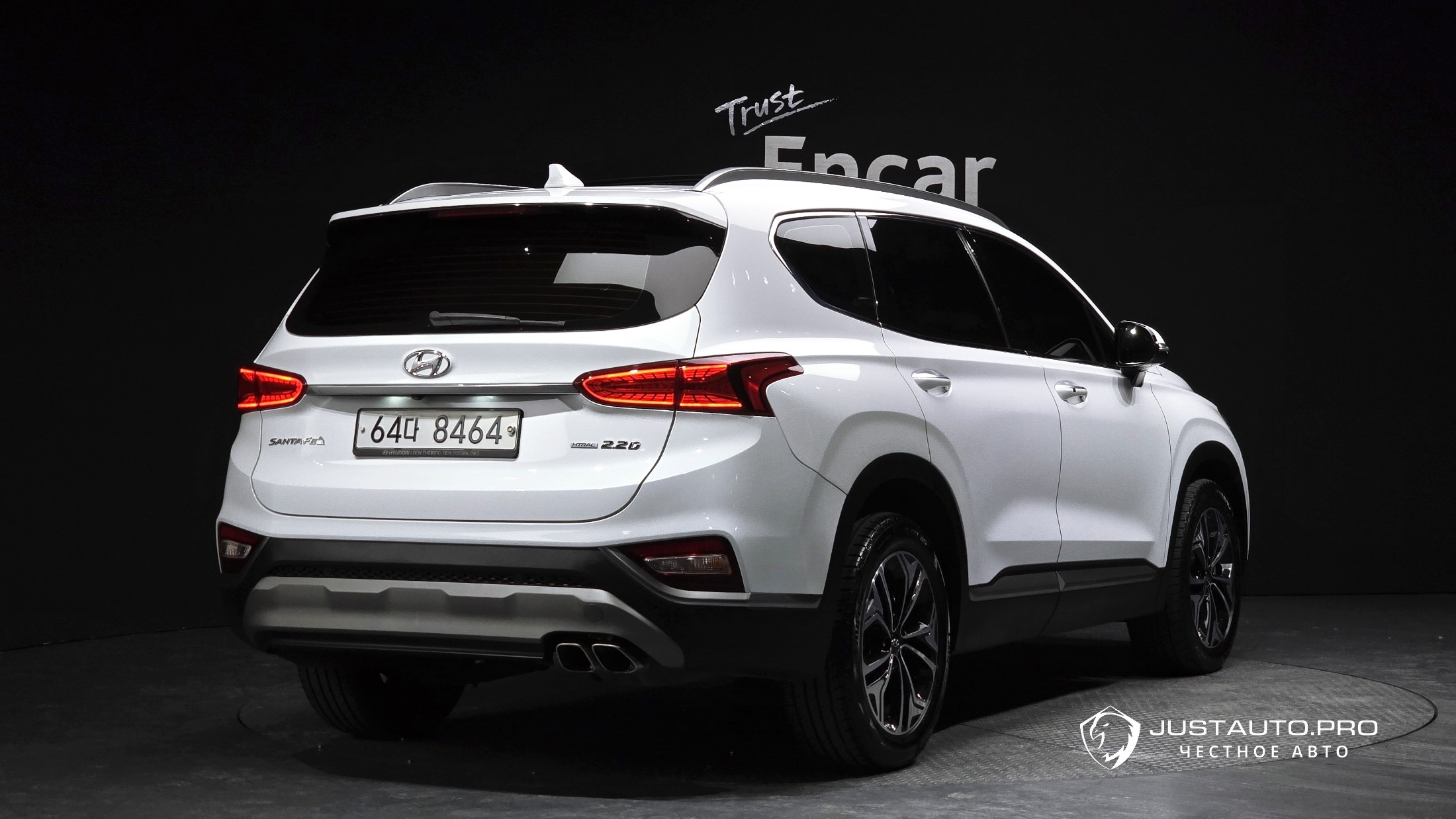 Автомобиль Hyundai Santafe