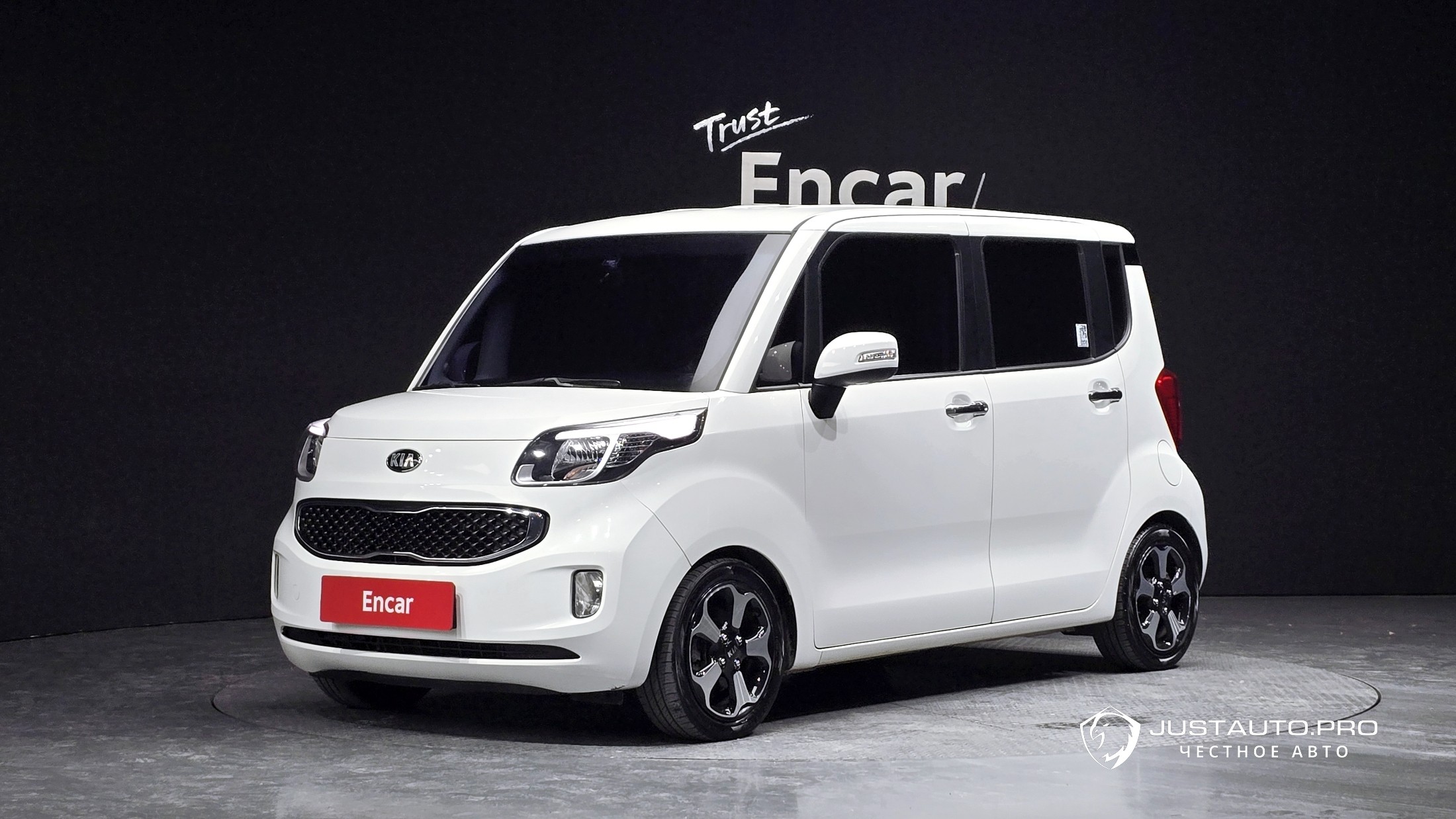 Автомобиль Kia RAY