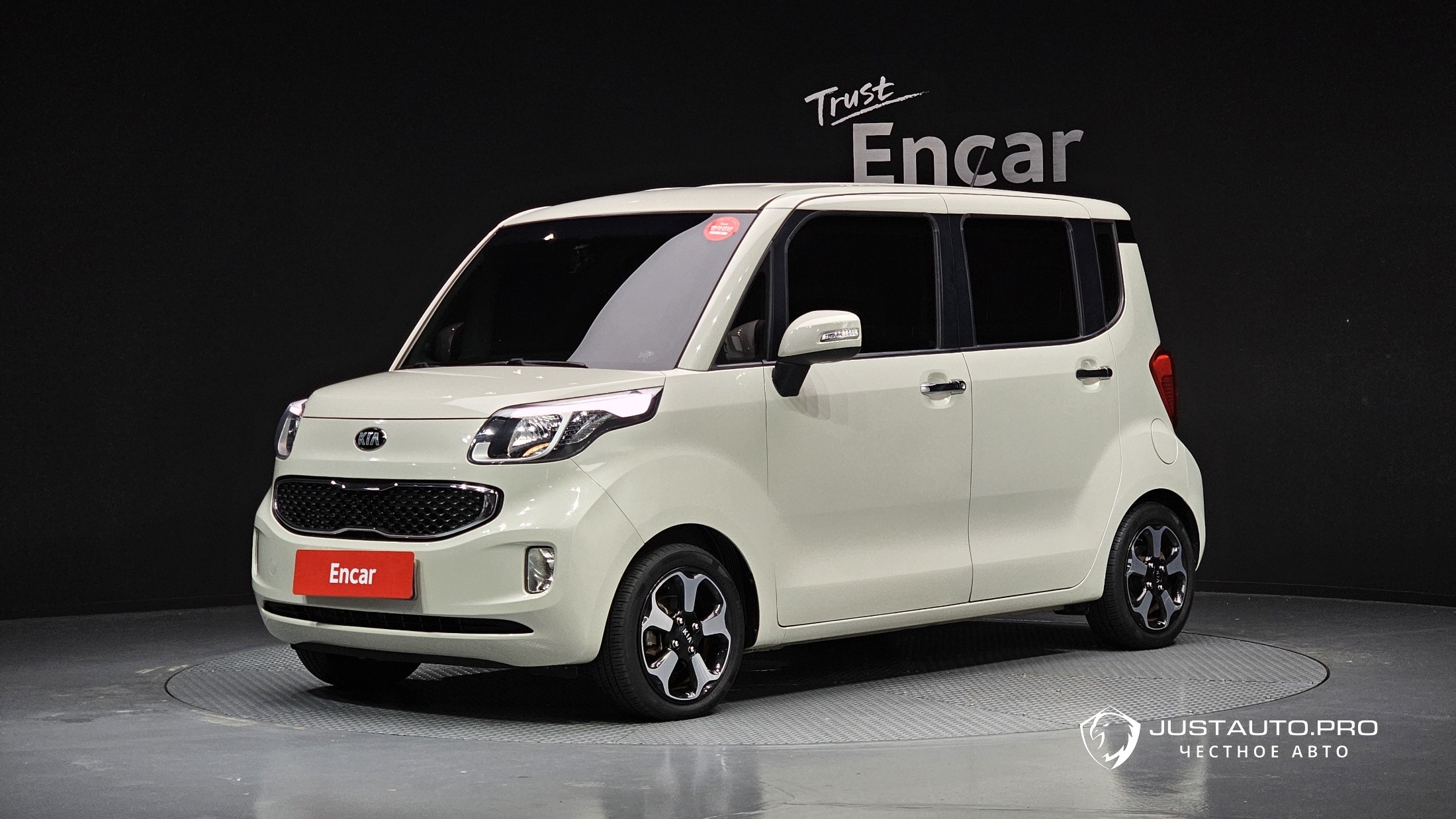 Автомобиль Kia RAY