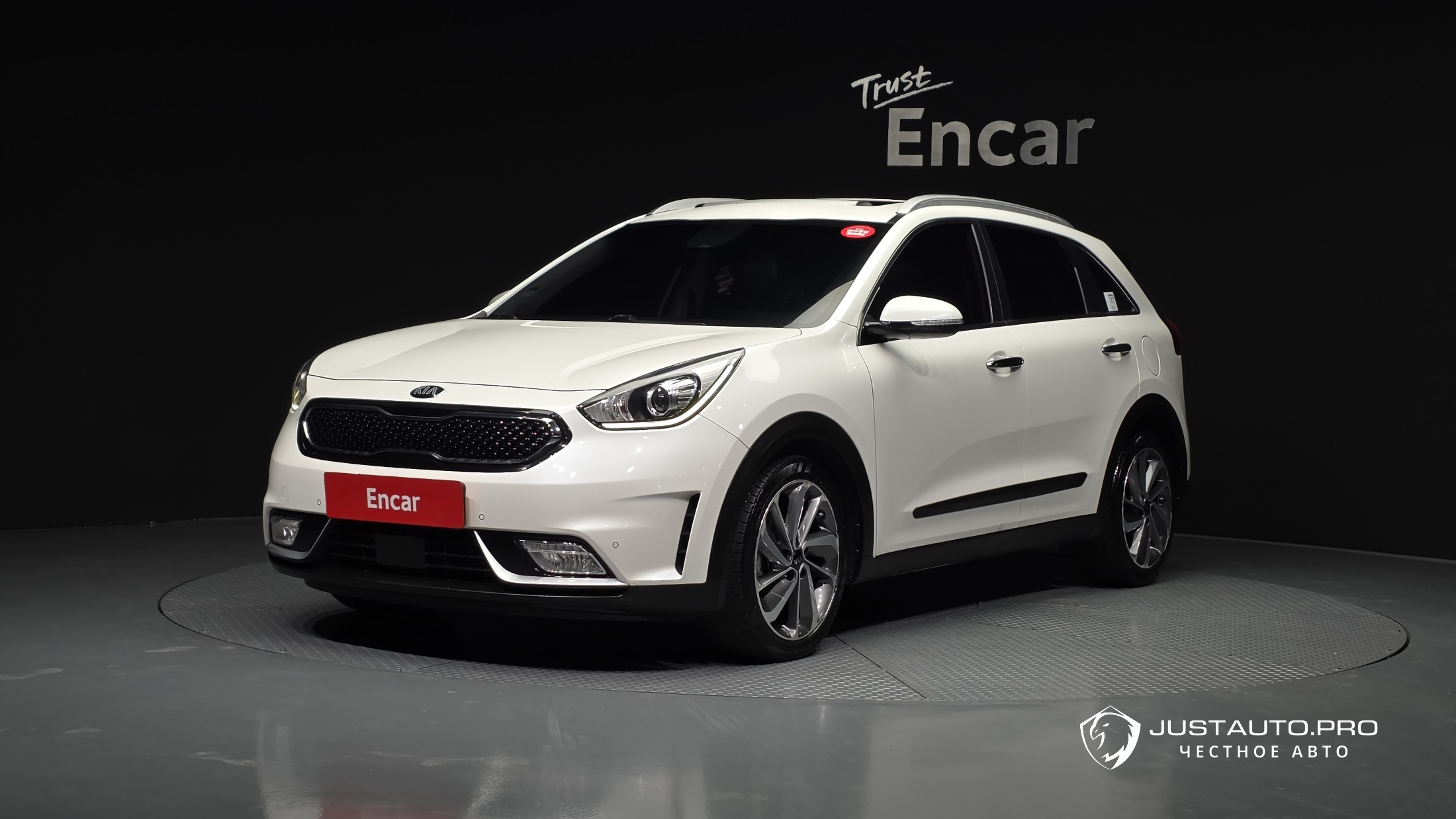 Автомобиль Kia Niro