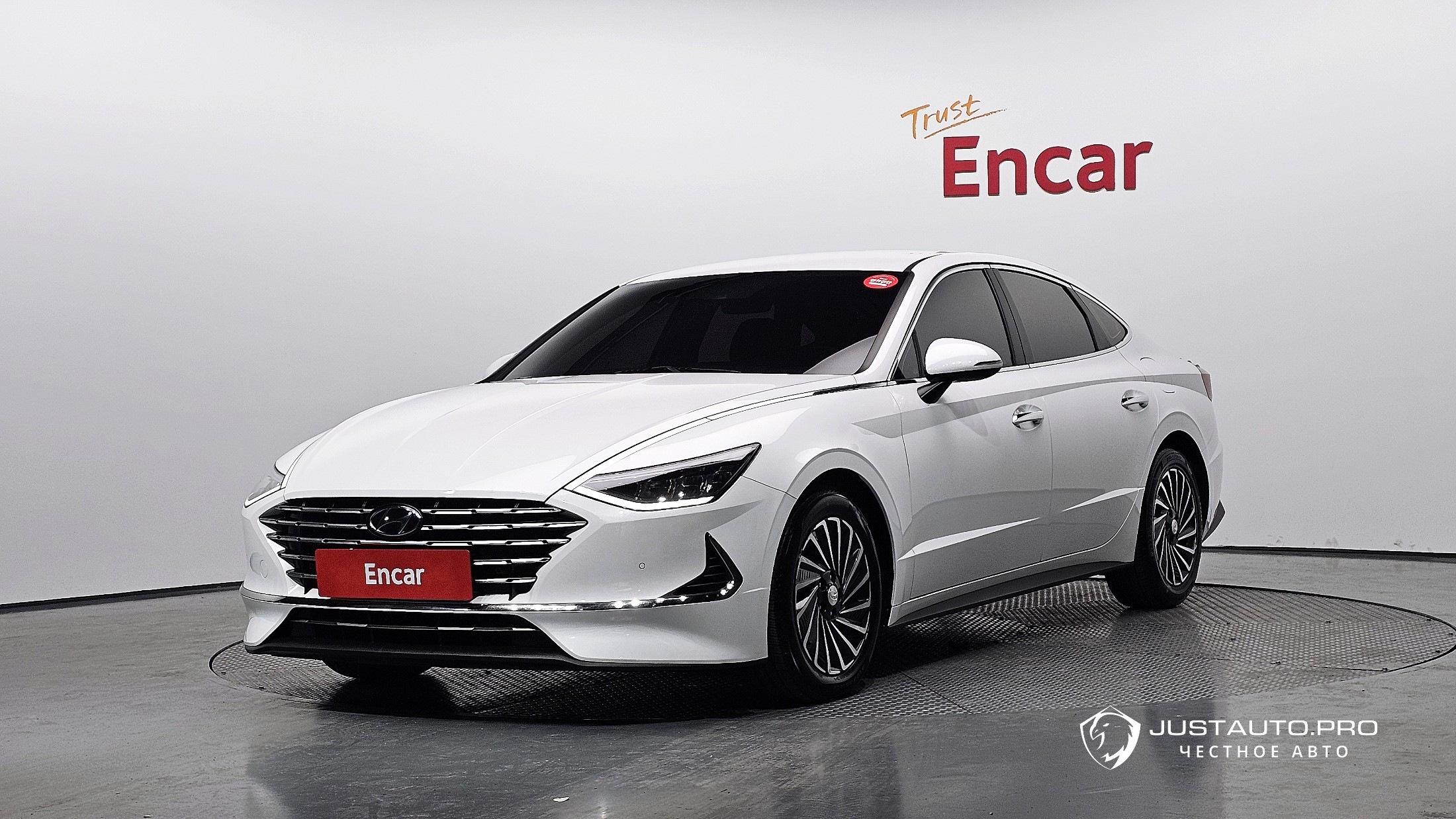 Автомобиль Hyundai Sonata